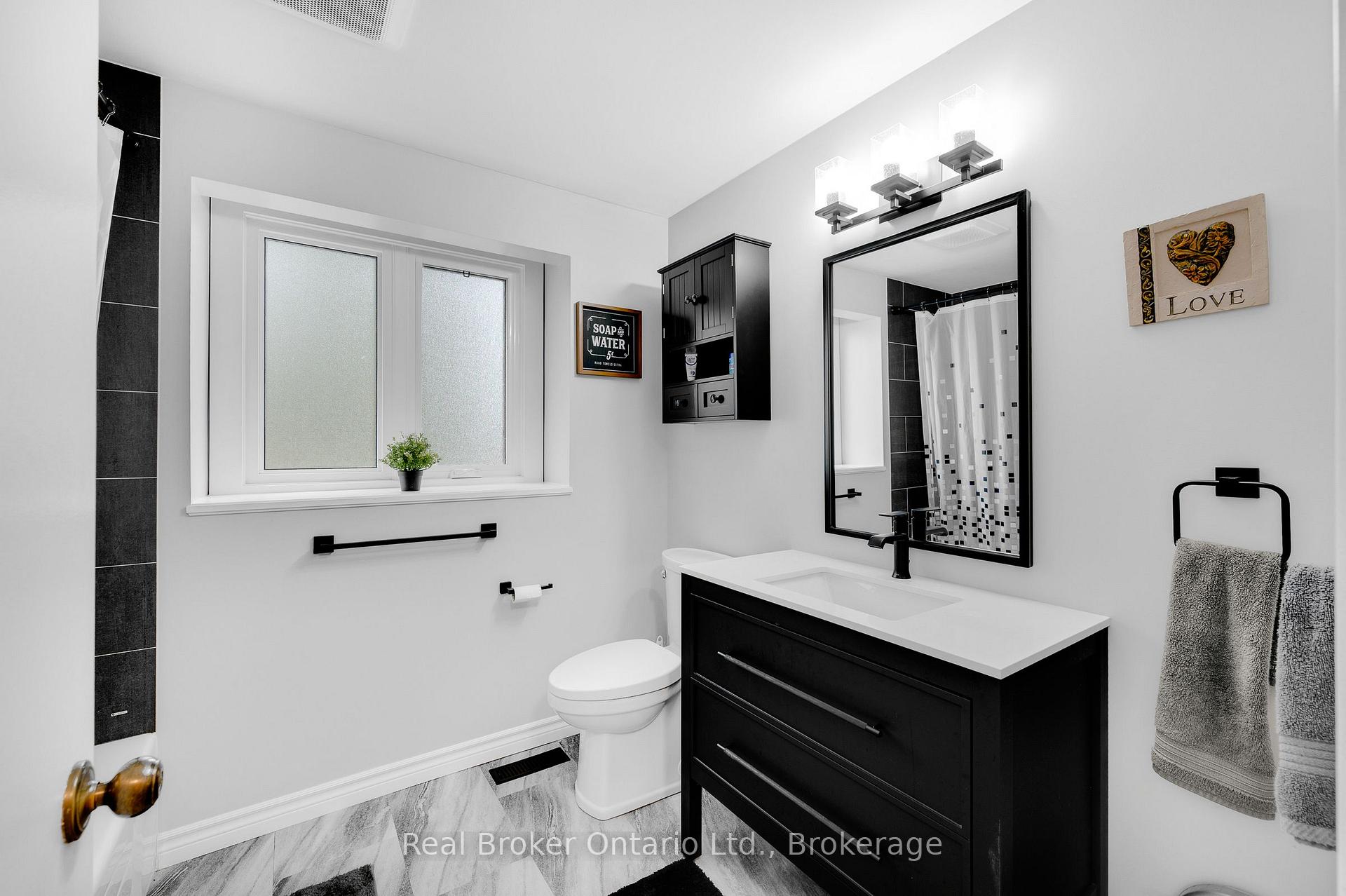 Photo 23 of 30 Westwood Crescent, Cambridge, Southwood - Kinbridge — HOMEH