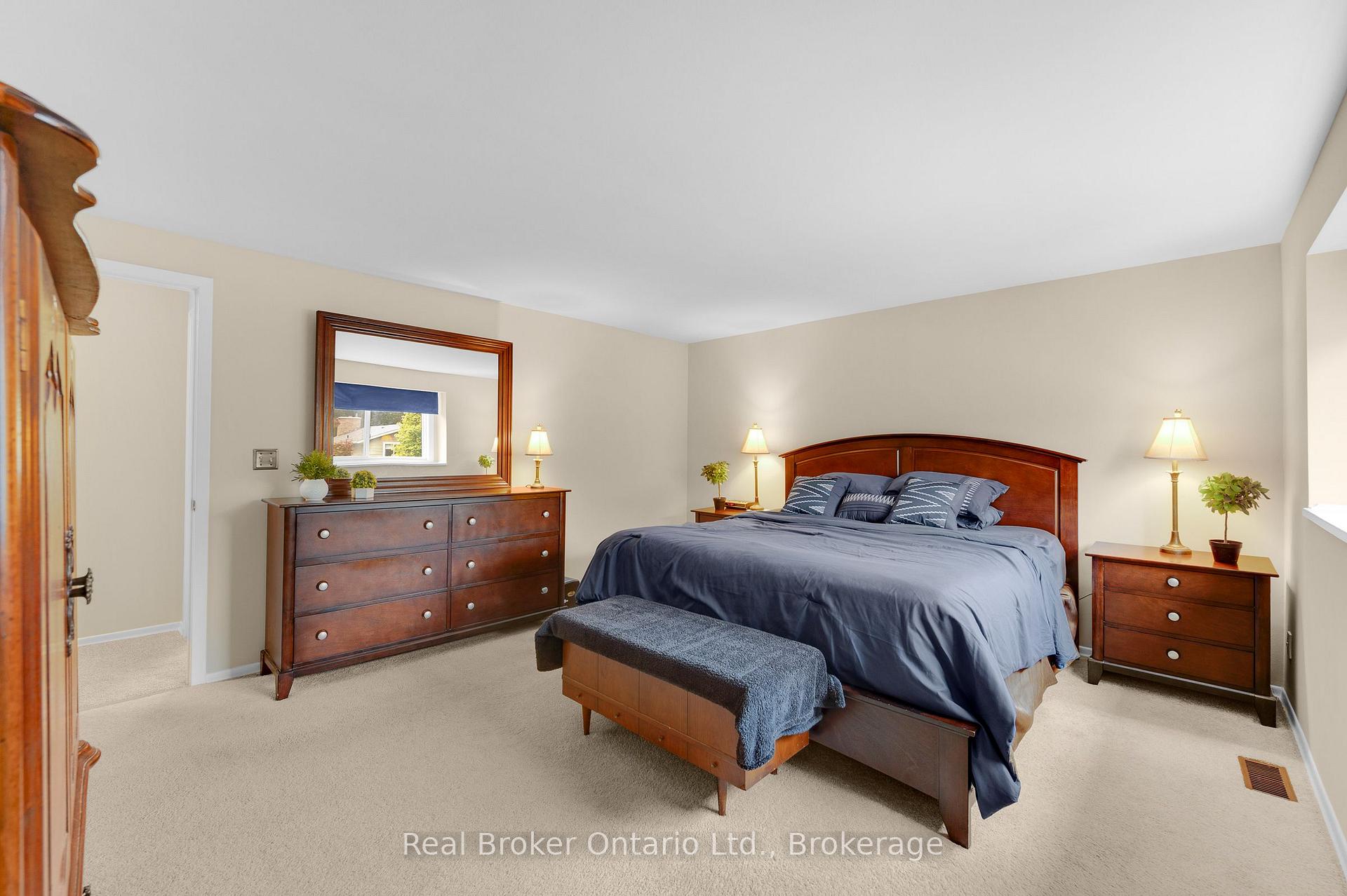 Photo 25 of 30 Westwood Crescent, Cambridge, Southwood - Kinbridge — HOMEH