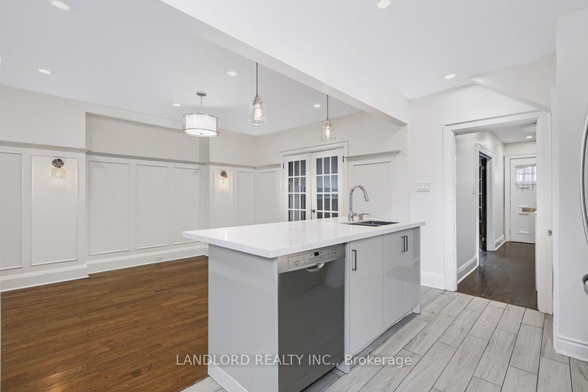 Photo 12 of 159 Lawrence Avenue W, Toronto, Lawrence Park South — HOMEH