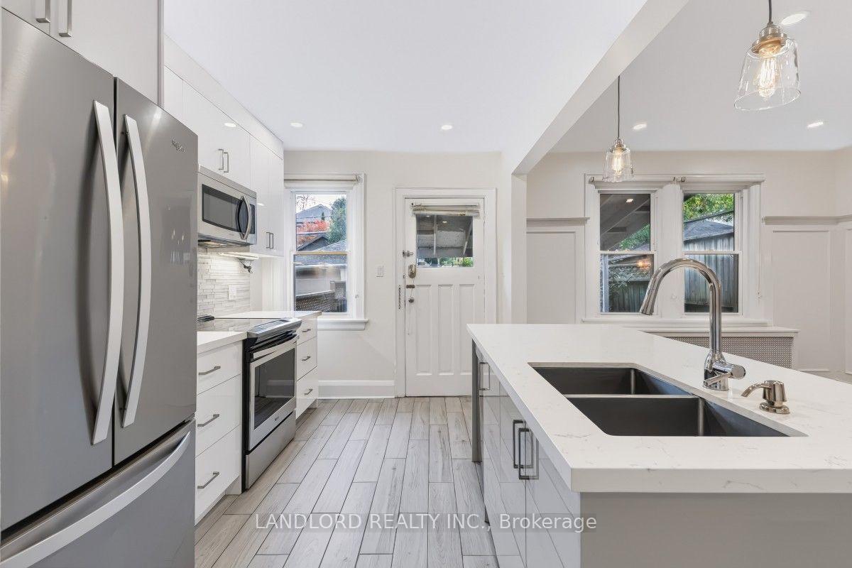 Photo 15 of 159 Lawrence Avenue W, Toronto, Lawrence Park South — HOMEH
