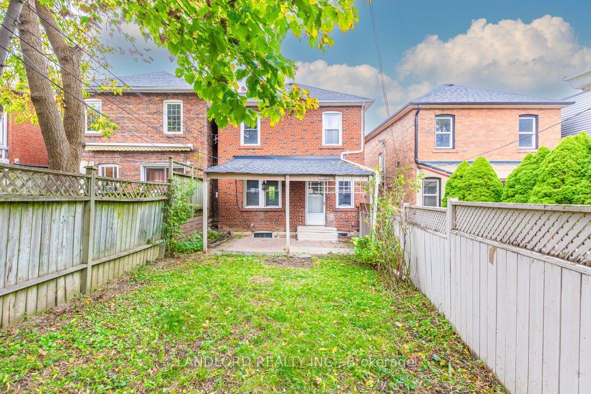 Photo 32 of 159 Lawrence Avenue W, Toronto, Lawrence Park South — HOMEH