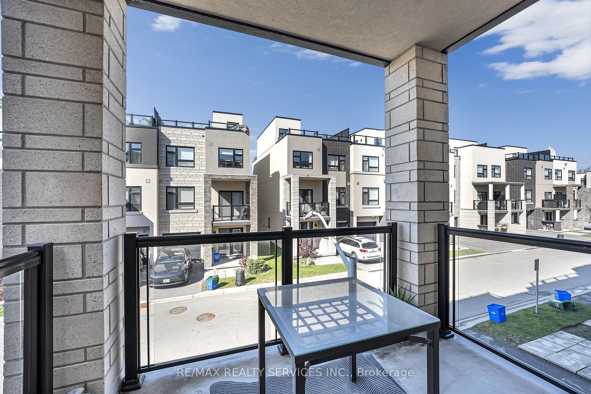 Photo 12 of Unit 35, 1121 Cooke Boulevard, Burlington, LaSalle — HOMEH