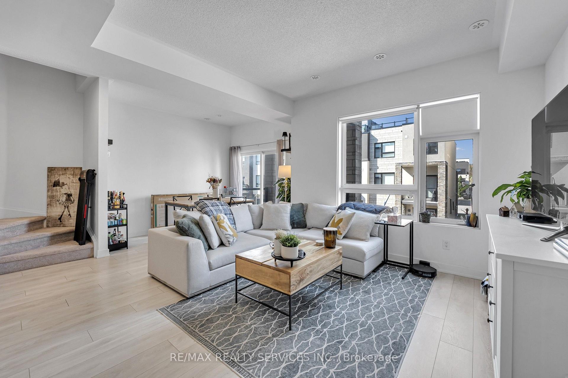 Photo 14 of Unit 35, 1121 Cooke Boulevard, Burlington, LaSalle — HOMEH