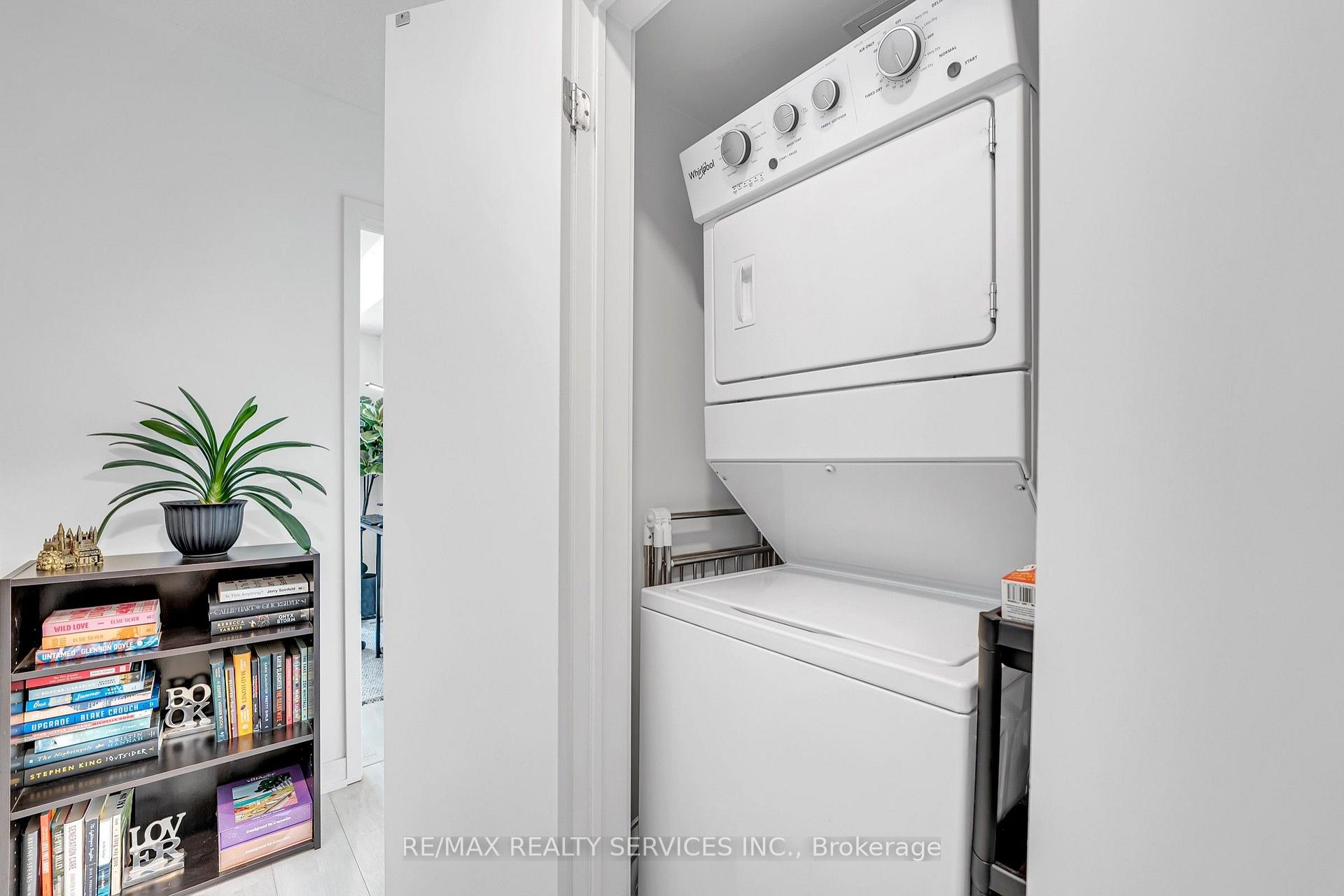 Photo 21 of Unit 35, 1121 Cooke Boulevard, Burlington, LaSalle — HOMEH