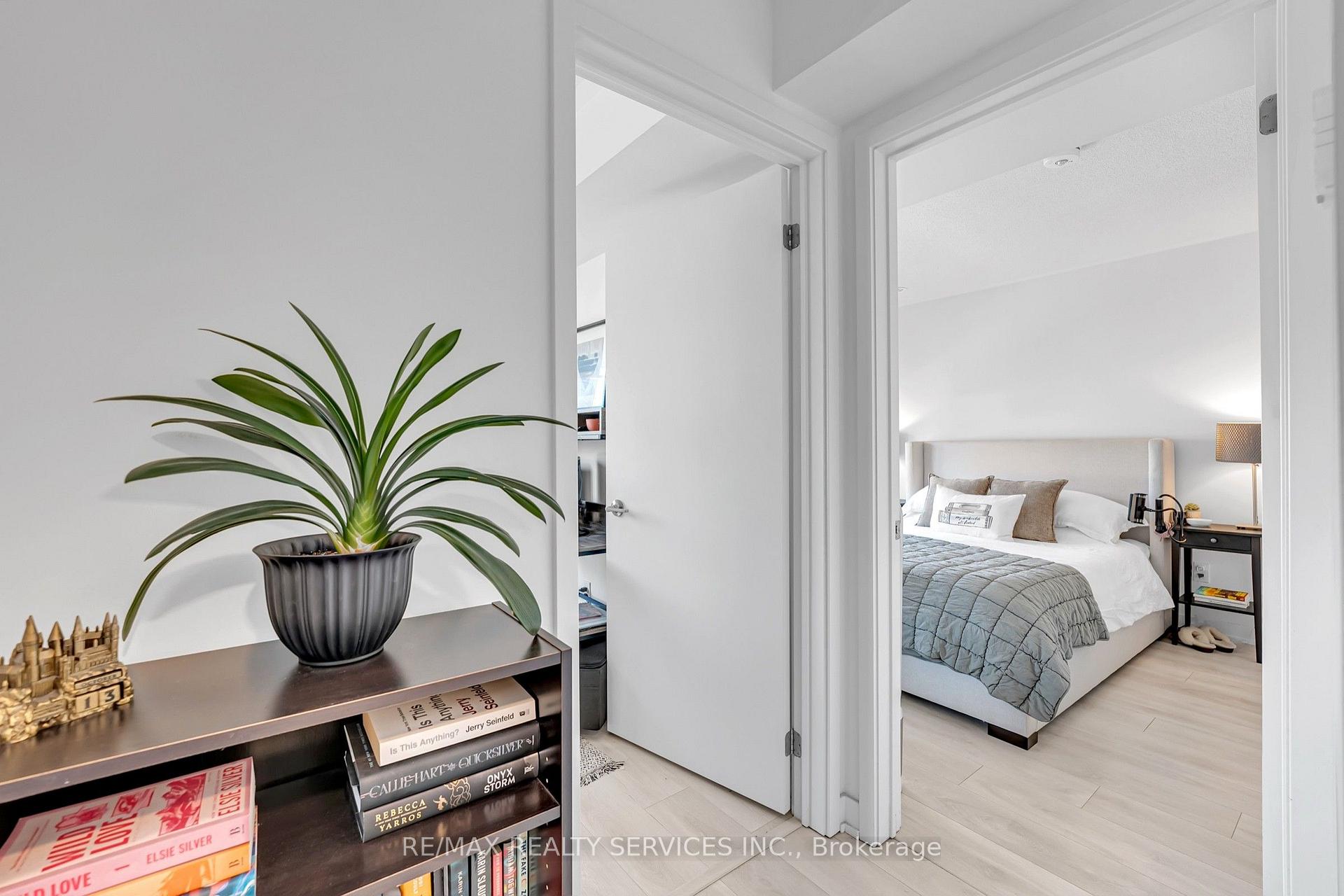 Photo 22 of Unit 35, 1121 Cooke Boulevard, Burlington, LaSalle — HOMEH