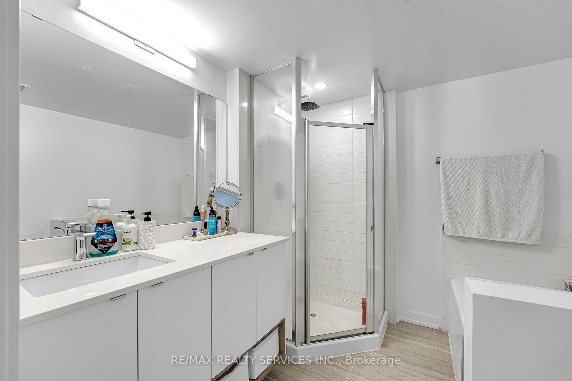Photo 26 of Unit 35, 1121 Cooke Boulevard, Burlington, LaSalle — HOMEH