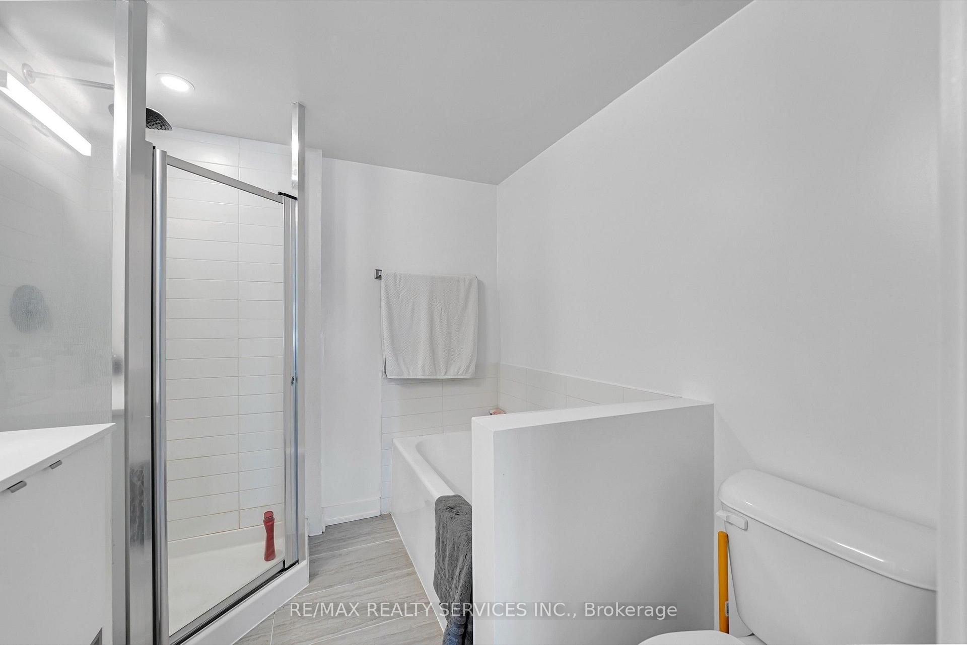 Photo 27 of Unit 35, 1121 Cooke Boulevard, Burlington, LaSalle — HOMEH