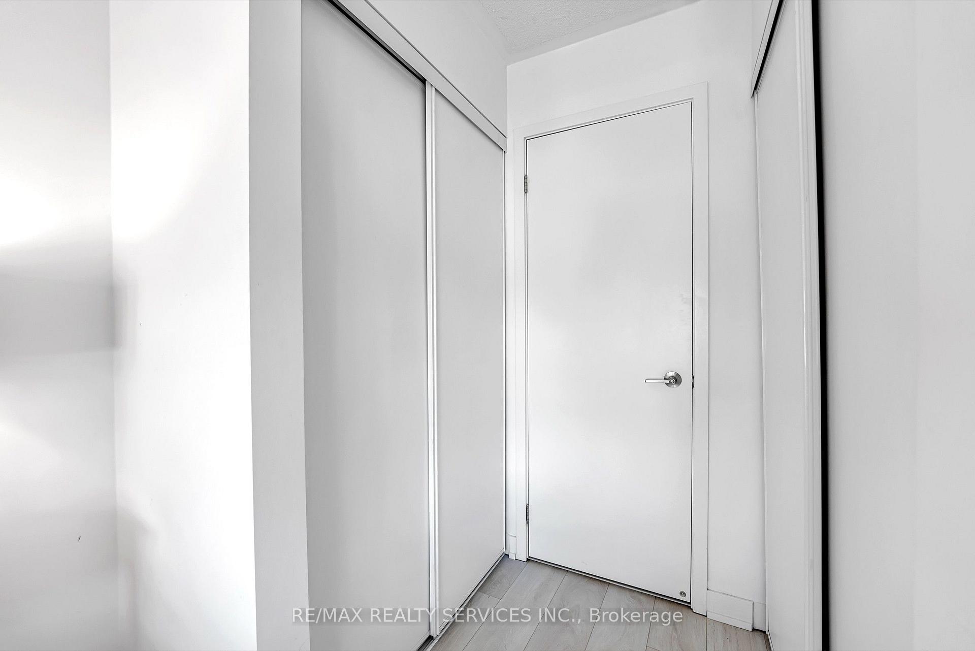 Photo 29 of Unit 35, 1121 Cooke Boulevard, Burlington, LaSalle — HOMEH