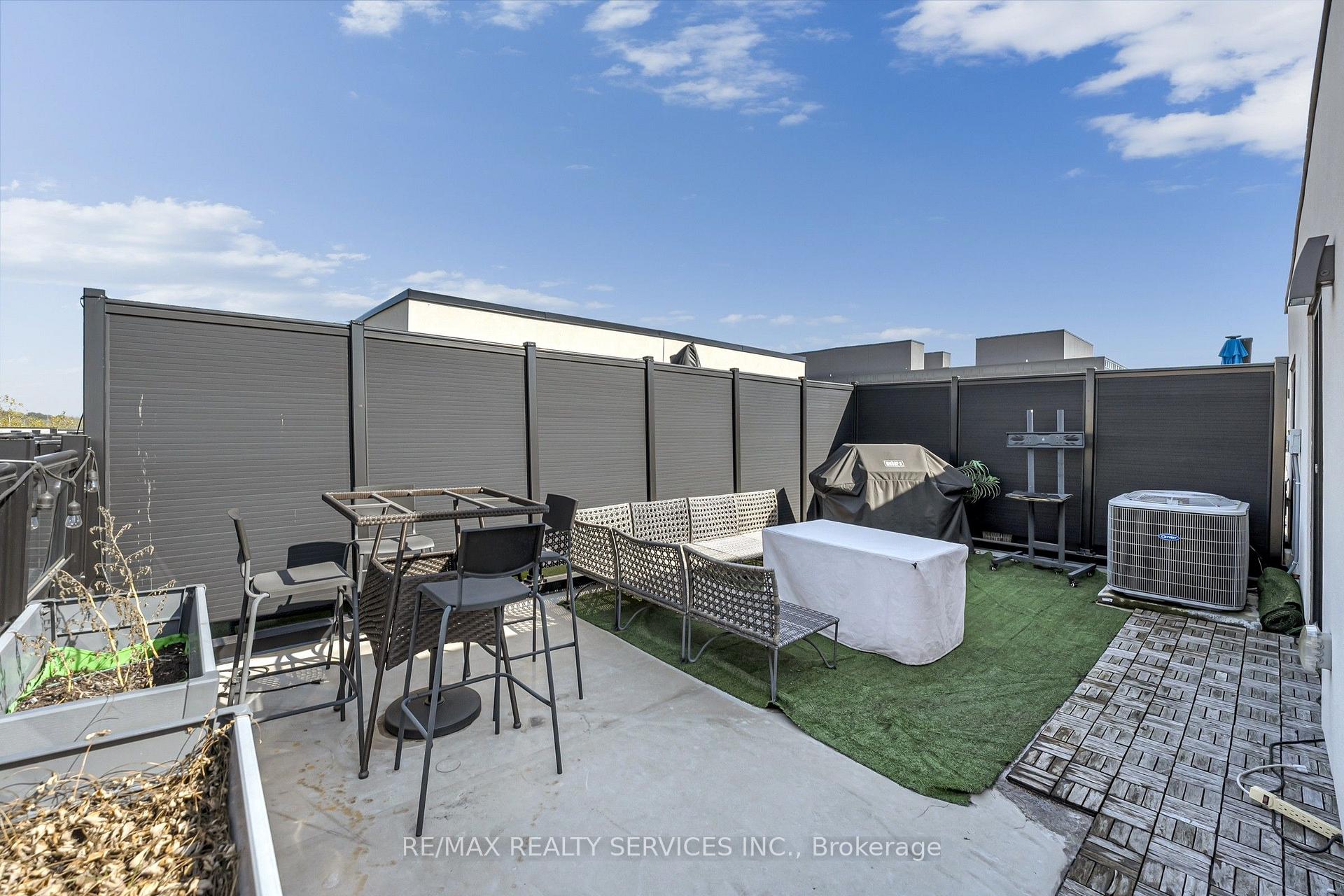 Photo 39 of Unit 35, 1121 Cooke Boulevard, Burlington, LaSalle — HOMEH