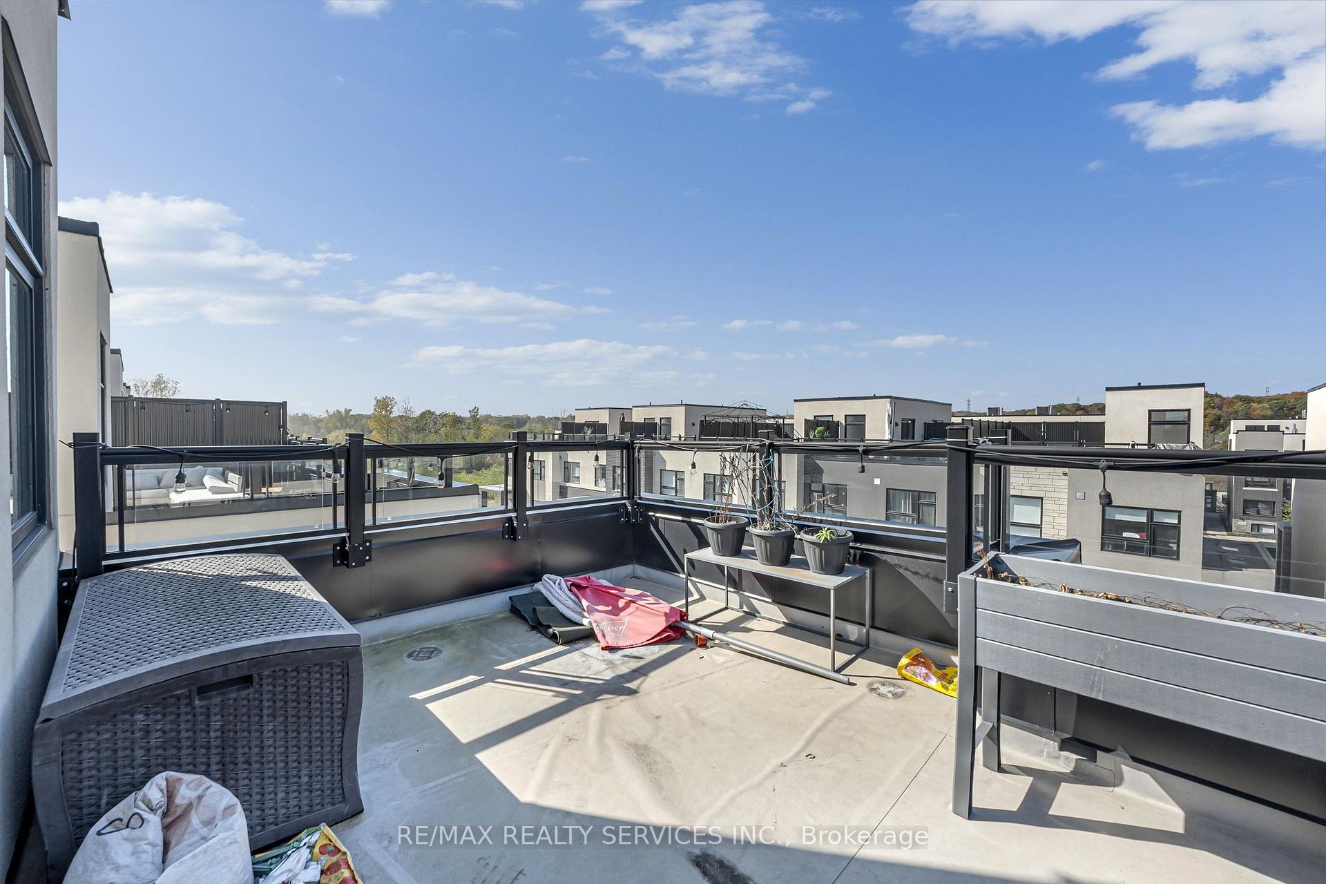 Photo 40 of Unit 35, 1121 Cooke Boulevard, Burlington, LaSalle — HOMEH