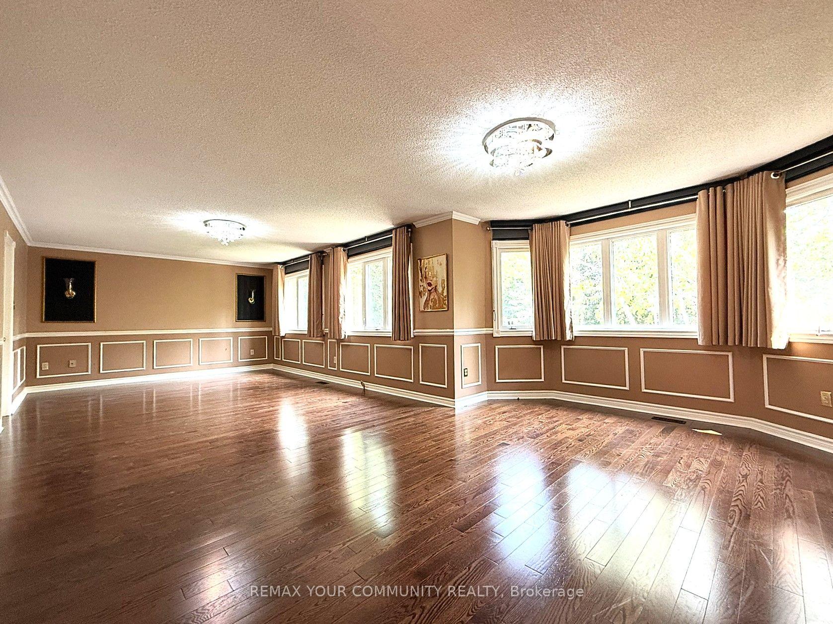 Photo 9 of 7 Crescentview Road, Richmond Hill, Bayview Hill — HOMEH