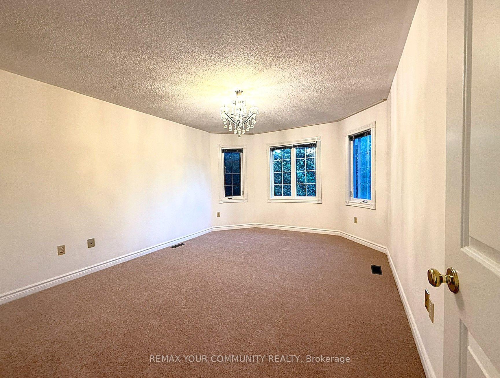 Photo 14 of 7 Crescentview Road, Richmond Hill, Bayview Hill — HOMEH