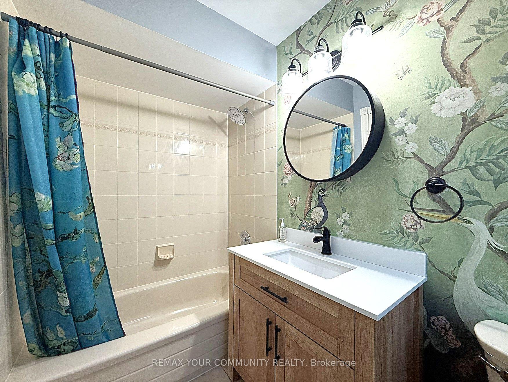 Photo 15 of 7 Crescentview Road, Richmond Hill, Bayview Hill — HOMEH