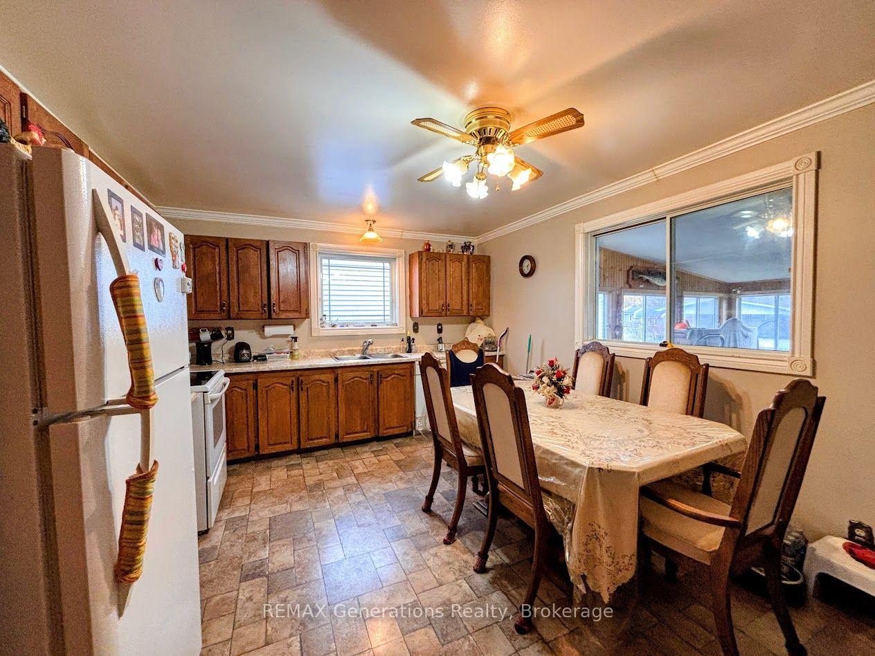 Photo 3 of 22 Moose Drive, Manitouwadge, TB-73 — HOMEH