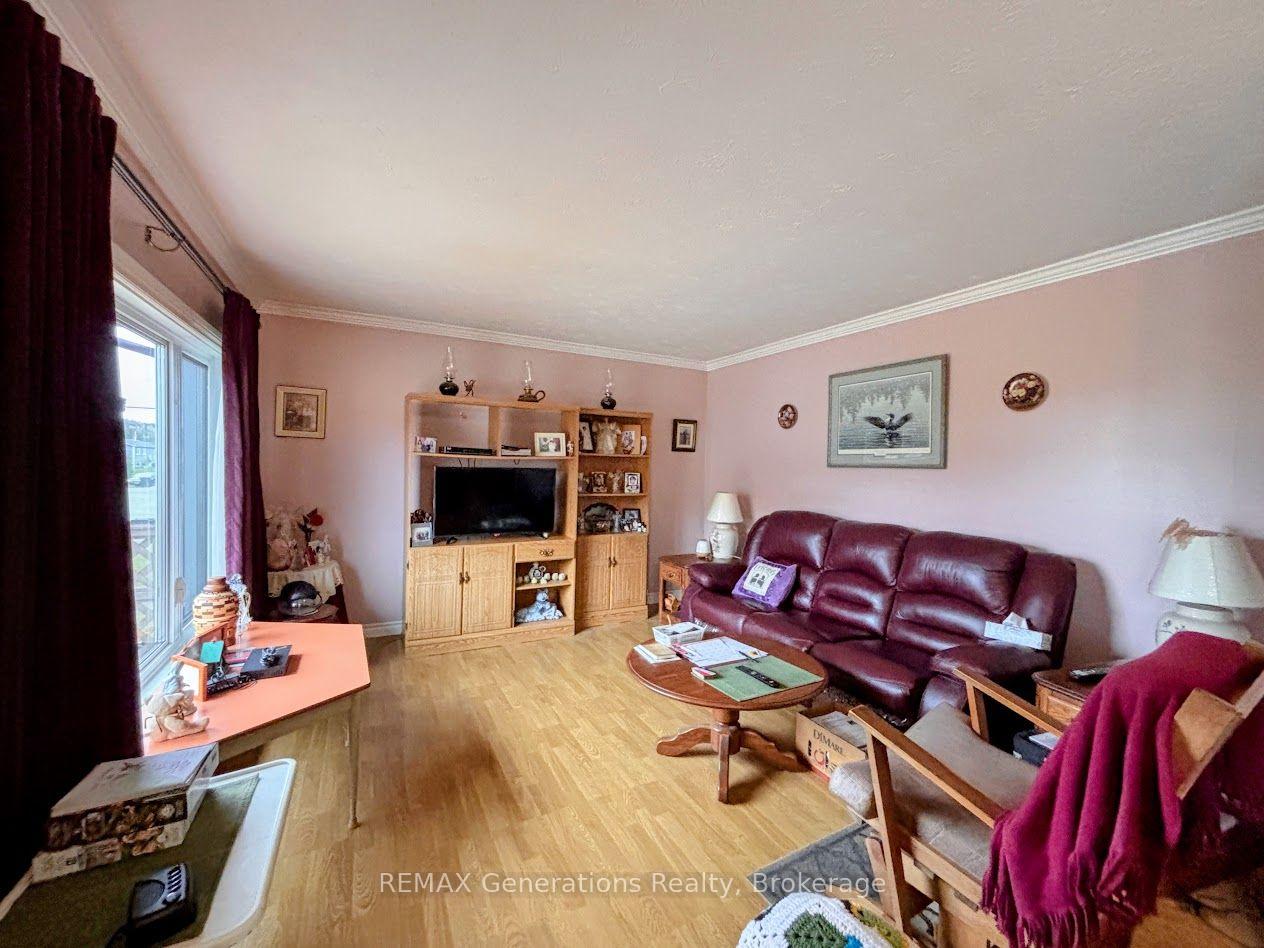 Photo 5 of 22 Moose Drive, Manitouwadge, TB-73 — HOMEH