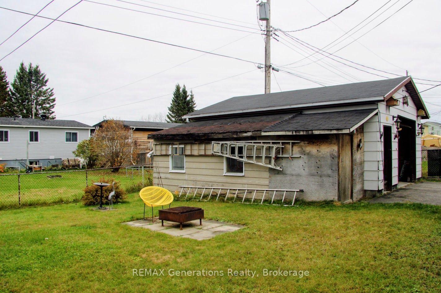 Photo 28 of 22 Moose Drive, Manitouwadge, TB-73 — HOMEH