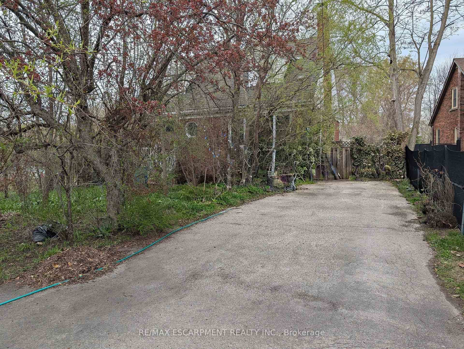Photo 1 of 115 King Street E, Hamilton, Stoney Creek — HOMEH