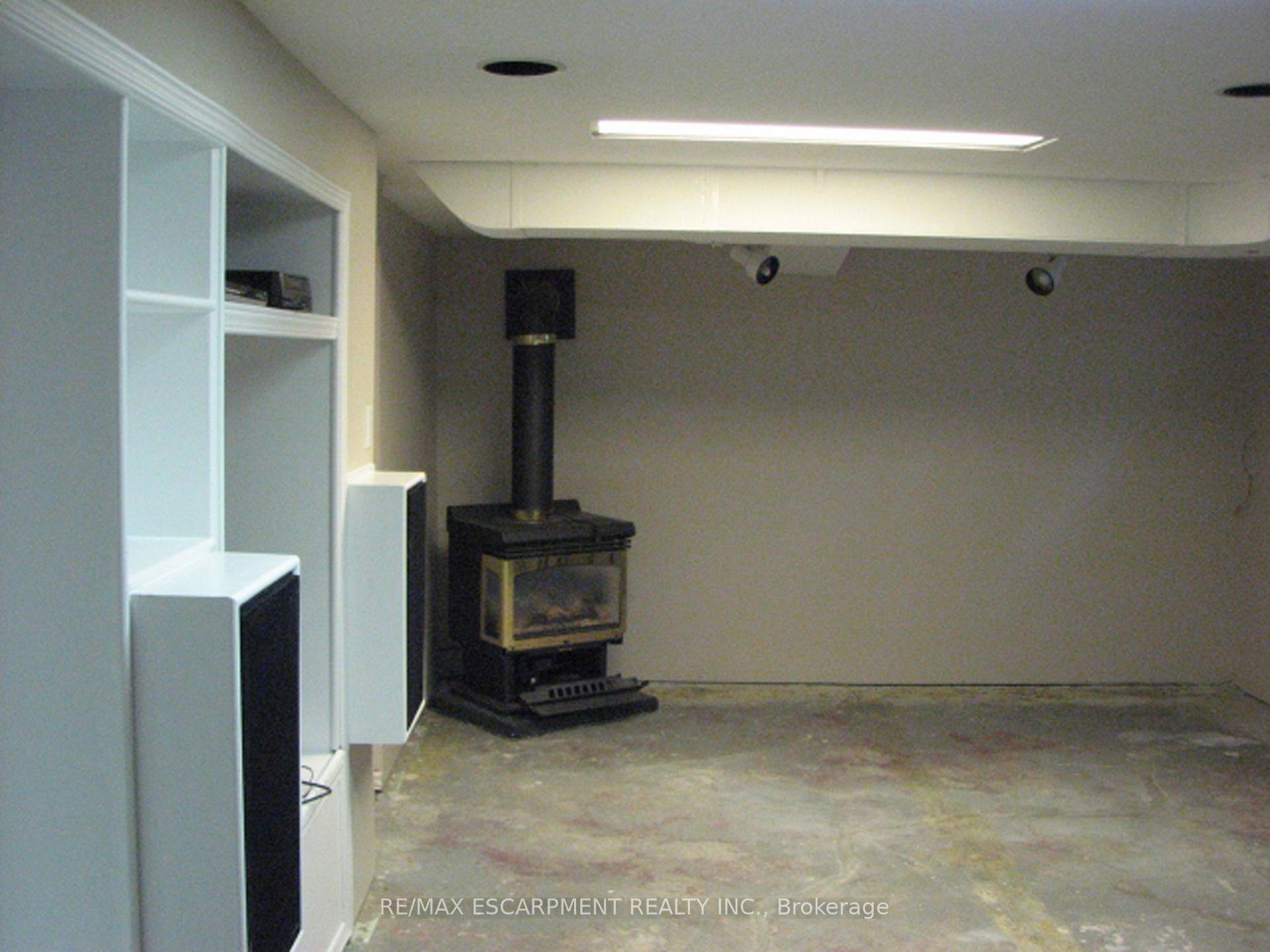 Photo 9 of 115 King Street E, Hamilton, Stoney Creek — HOMEH