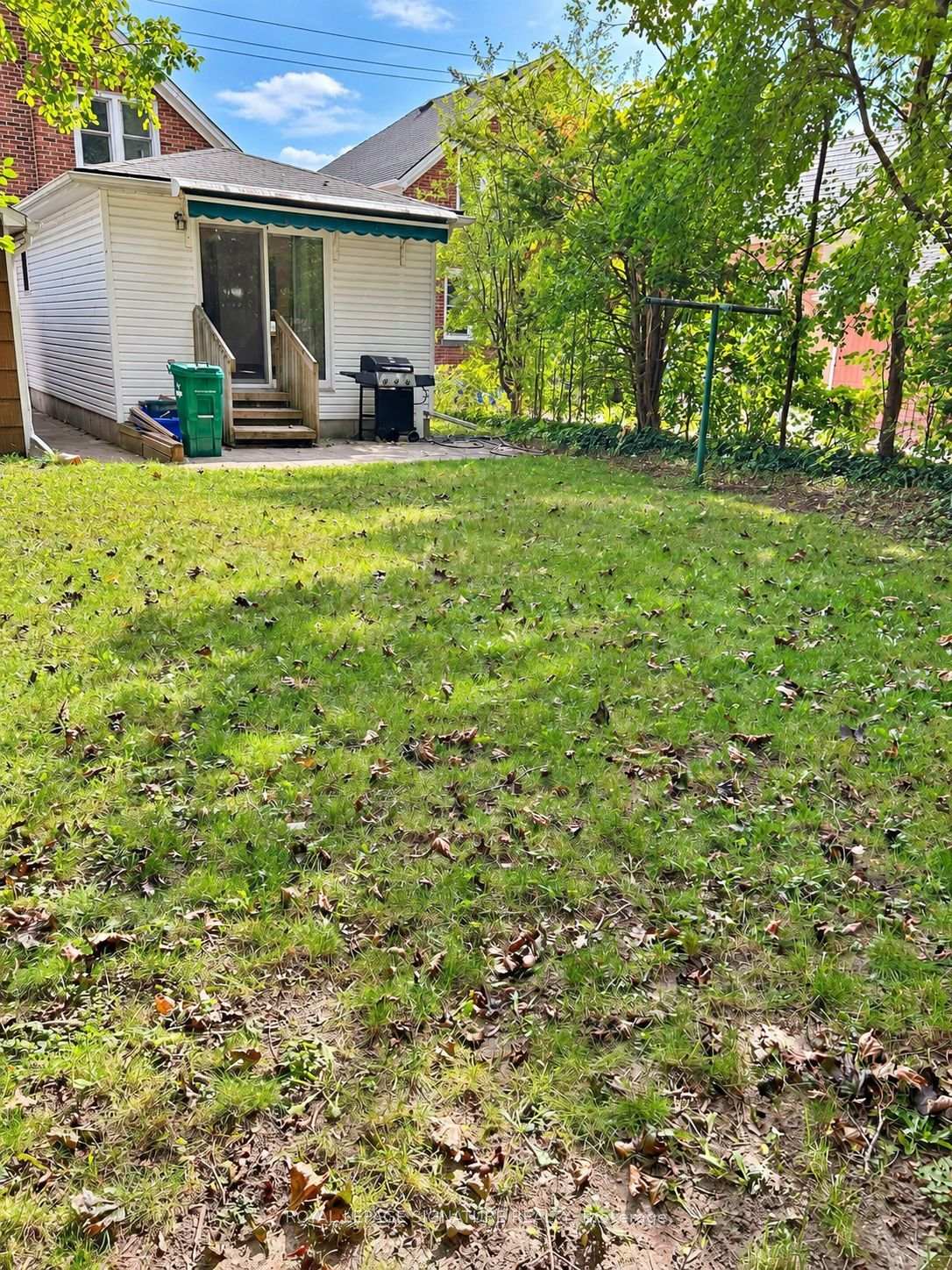 Photo 5 of Unit Upper, 132 Bridgeport Road E, Waterloo — HOMEH