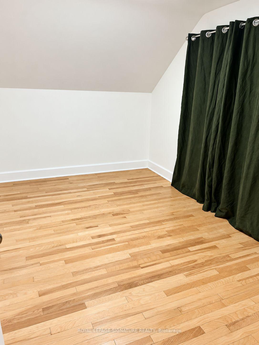 Photo 8 of Unit Upper, 132 Bridgeport Road E, Waterloo — HOMEH