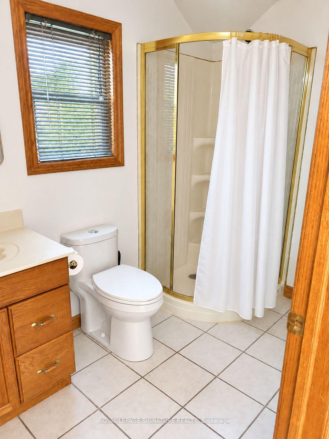 Photo 14 of Unit Upper, 132 Bridgeport Road E, Waterloo — HOMEH