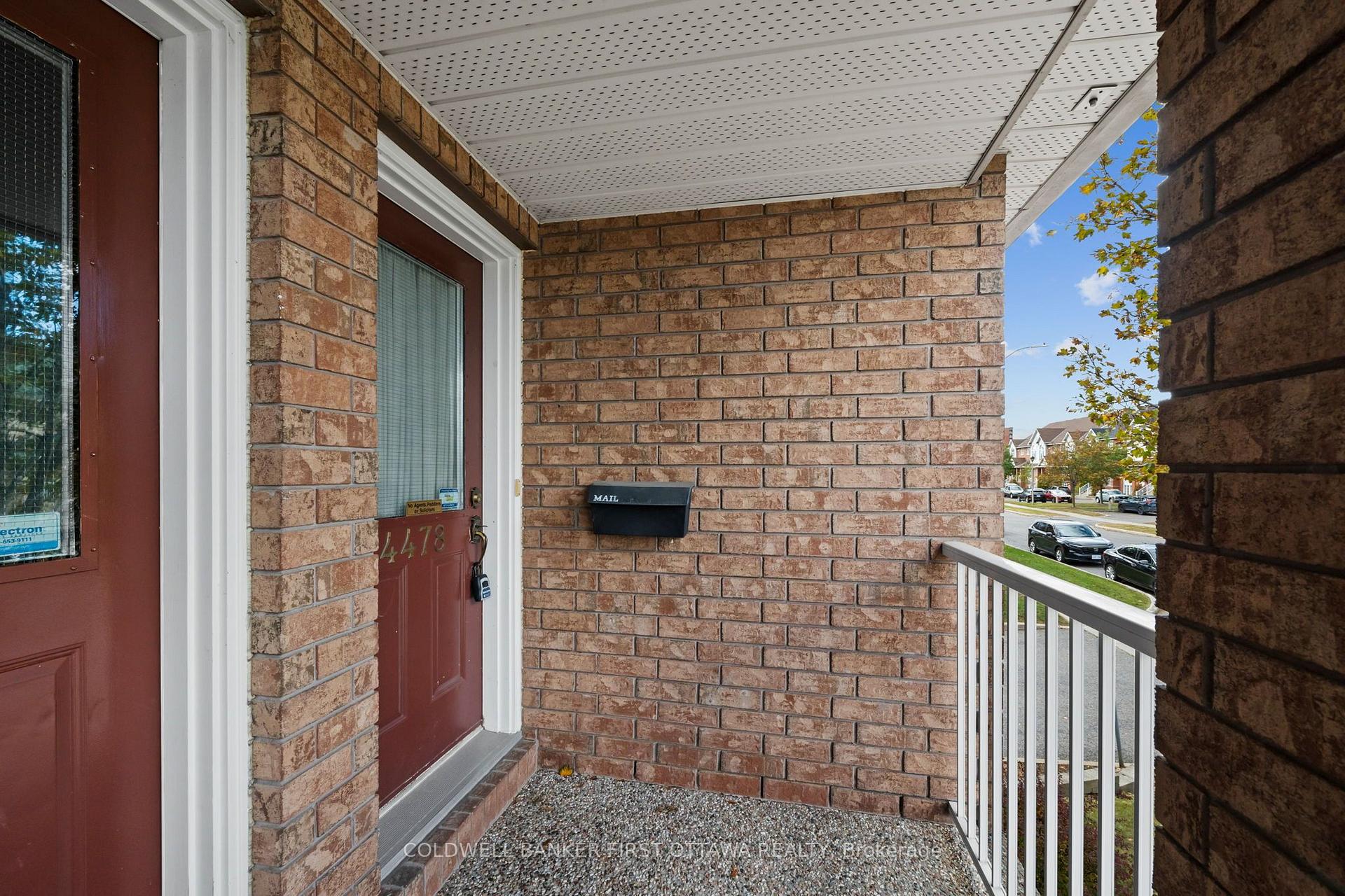 Photo 4 of 4478 Harper Avenue, Ottawa, Carson Grove — HOMEH
