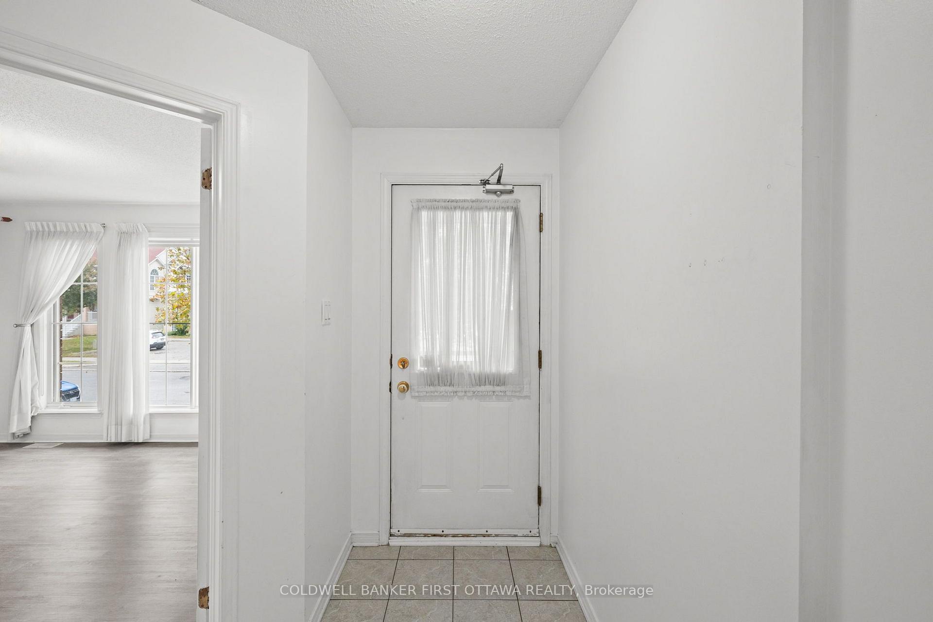 Photo 6 of 4478 Harper Avenue, Ottawa, Carson Grove — HOMEH