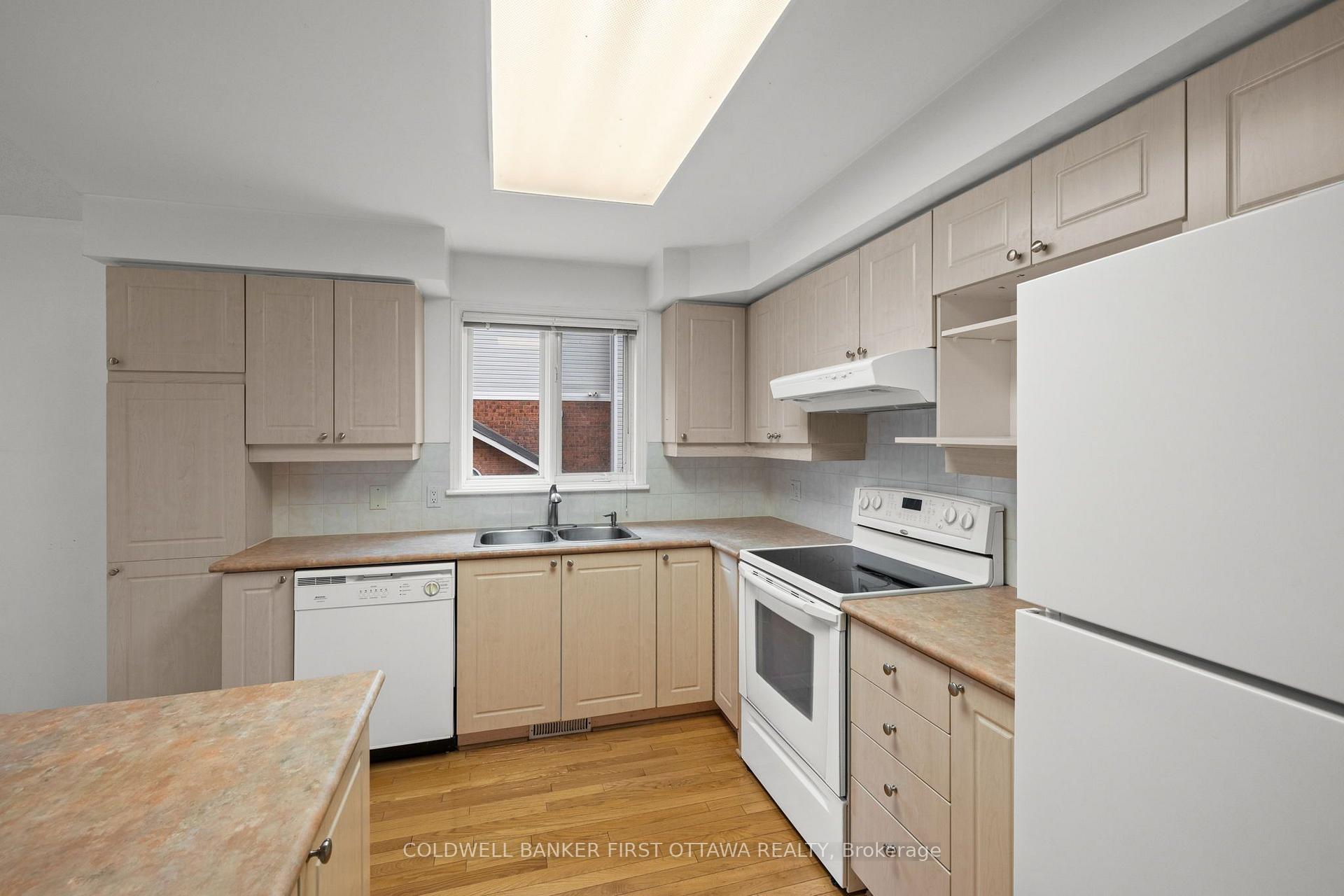 Photo 11 of 4478 Harper Avenue, Ottawa, Carson Grove — HOMEH