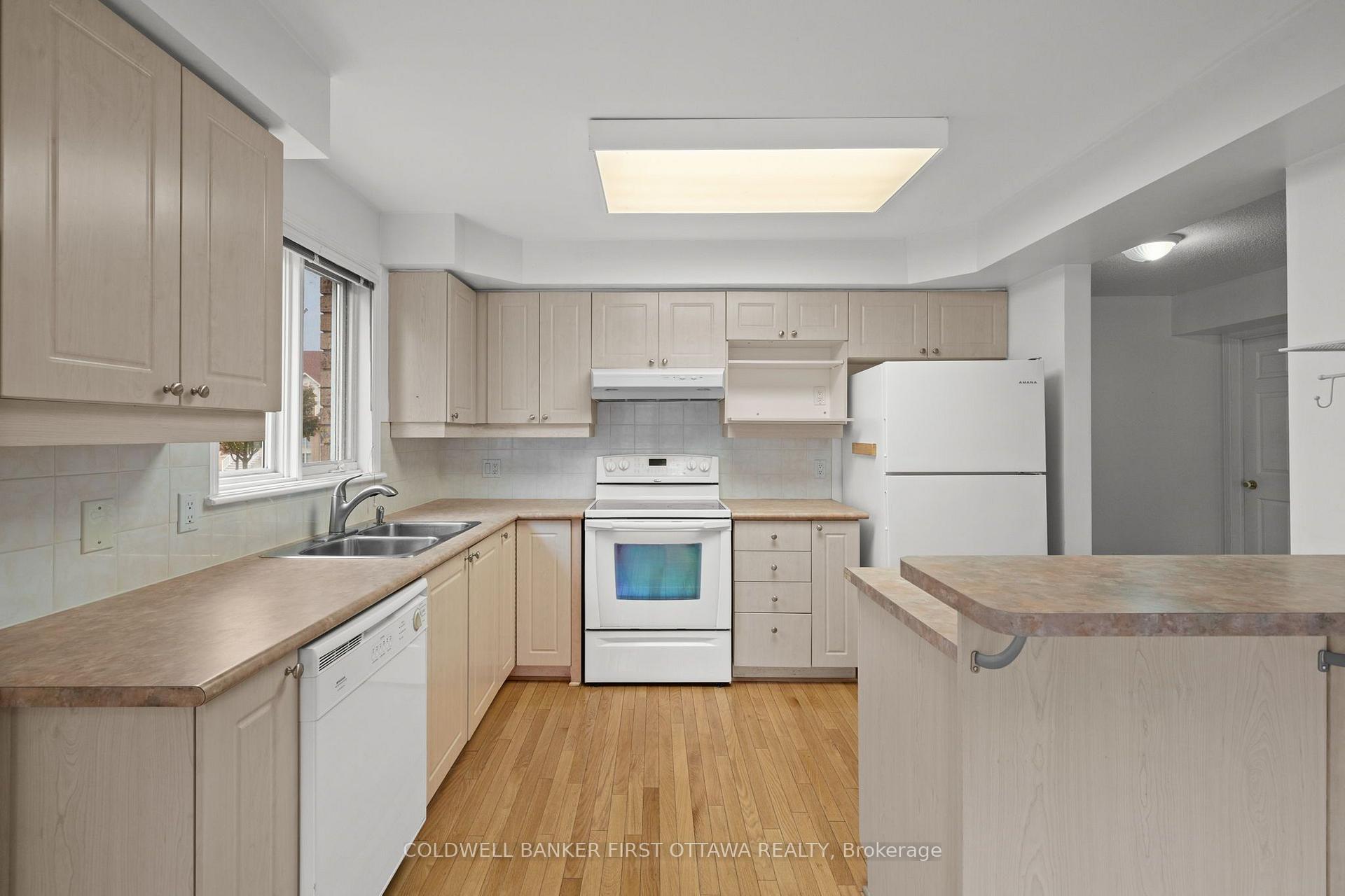 Photo 13 of 4478 Harper Avenue, Ottawa, Carson Grove — HOMEH