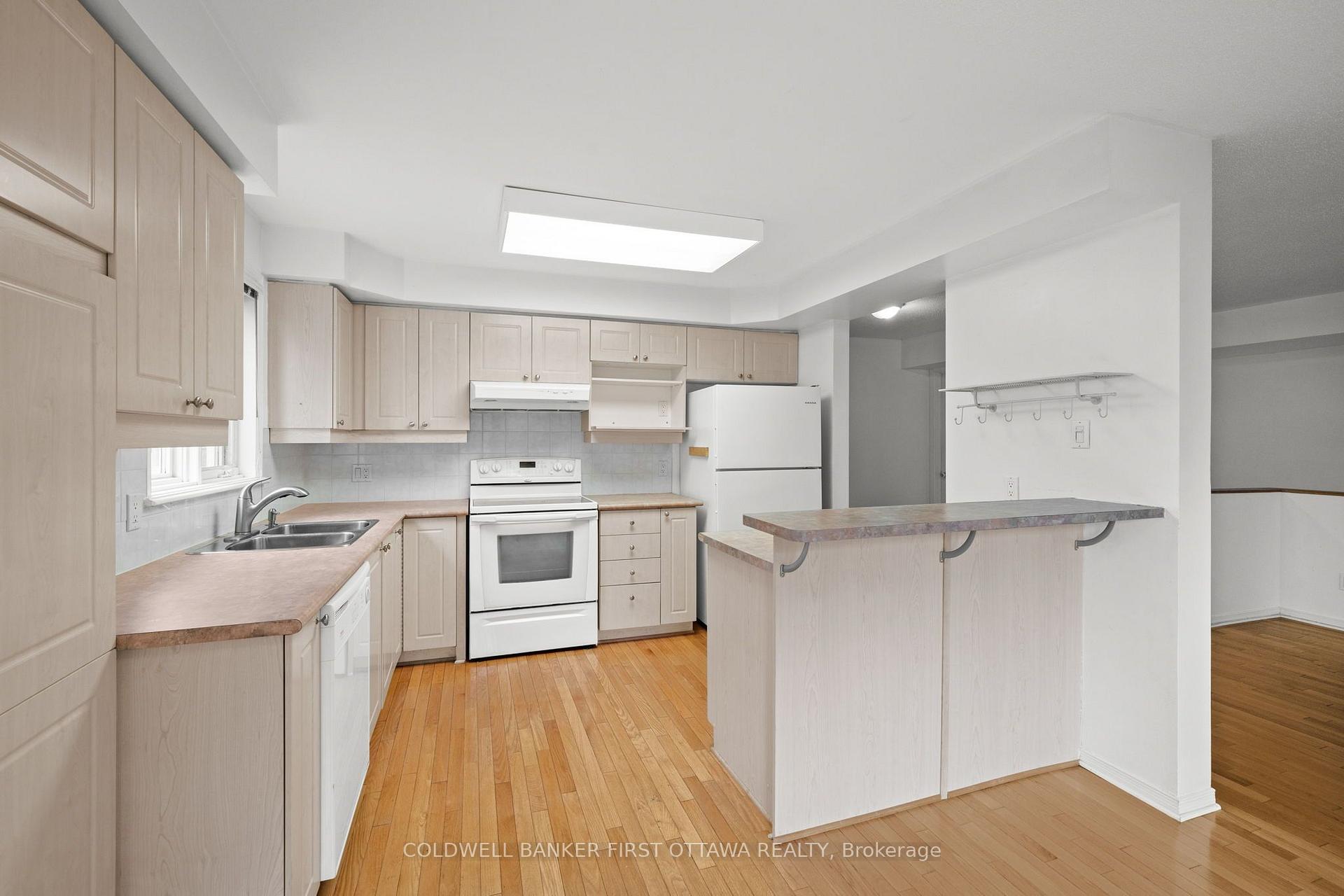 Photo 14 of 4478 Harper Avenue, Ottawa, Carson Grove — HOMEH