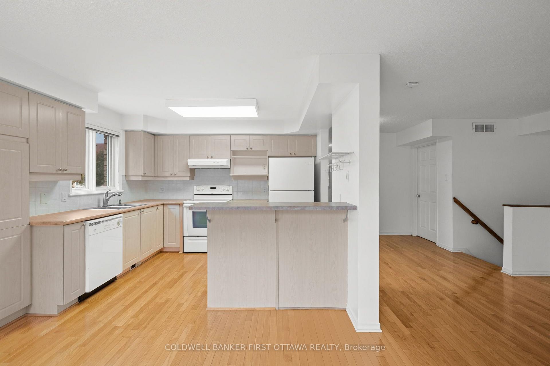 Photo 15 of 4478 Harper Avenue, Ottawa, Carson Grove — HOMEH
