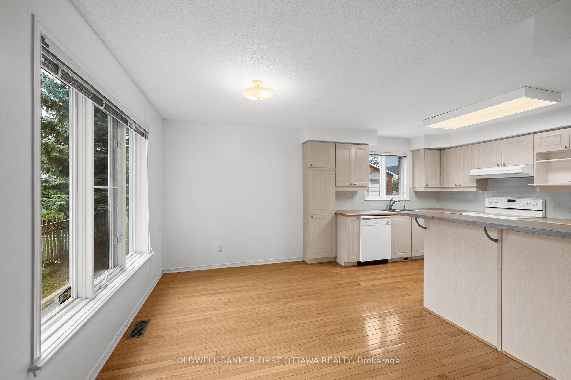Photo 17 of 4478 Harper Avenue, Ottawa, Carson Grove — HOMEH