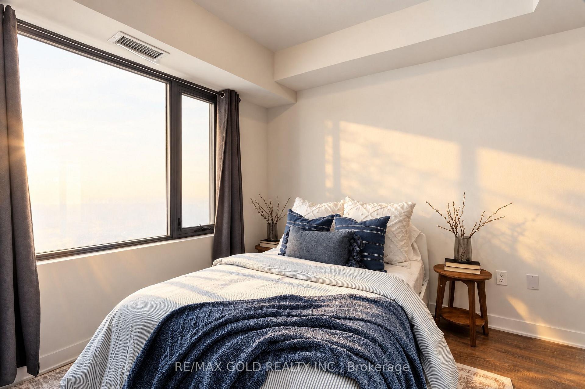 Photo 13 of Unit 2701, 2920 Hwy 7 W, Vaughan, Concord — HOMEH
