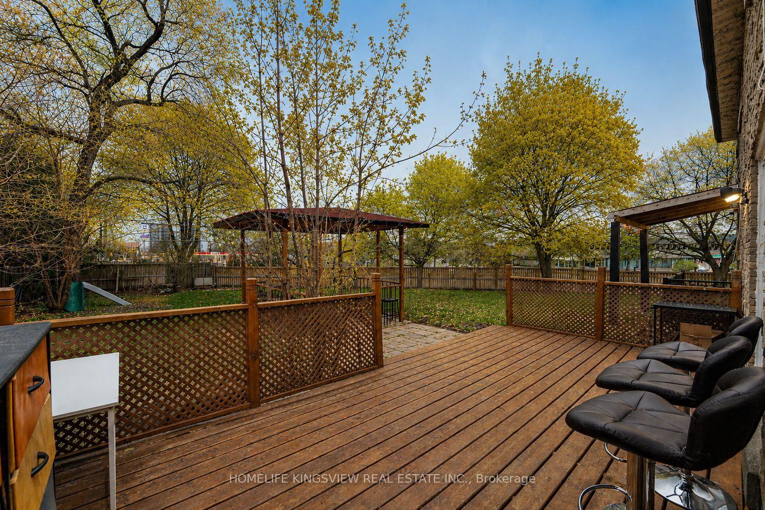 Photo 4 of 2147 Fifth Line W, Mississauga, Sheridan — HOMEH