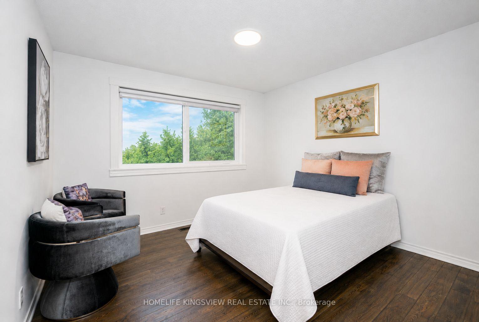 Photo 8 of 2147 Fifth Line W, Mississauga, Sheridan — HOMEH