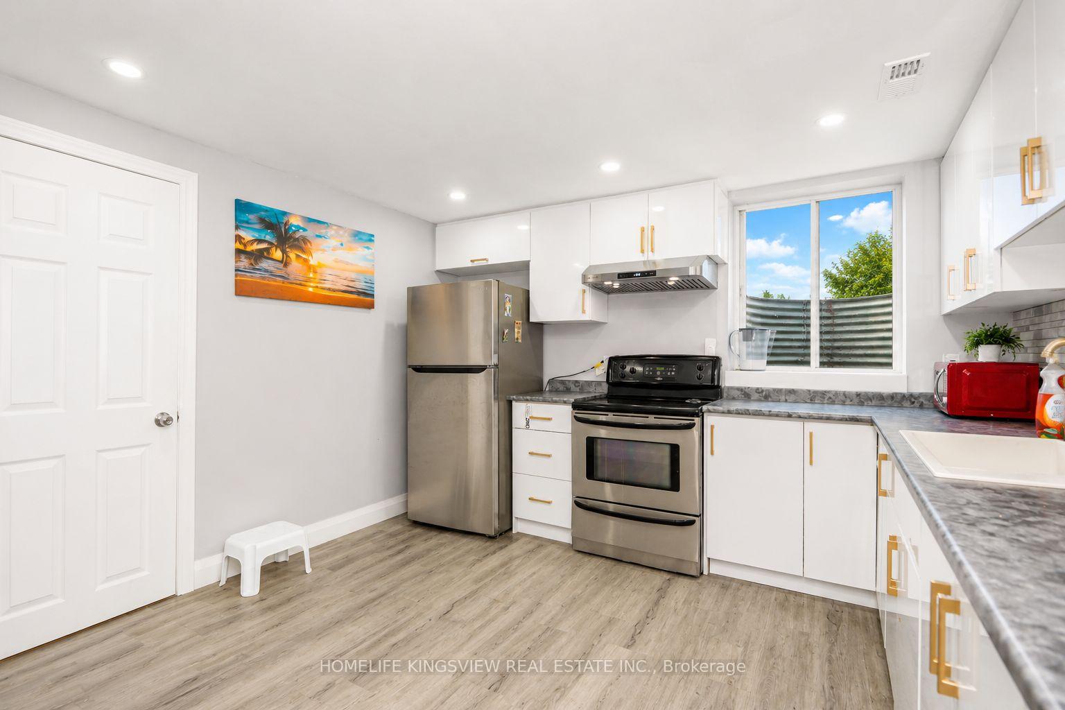 Photo 9 of 2147 Fifth Line W, Mississauga, Sheridan — HOMEH