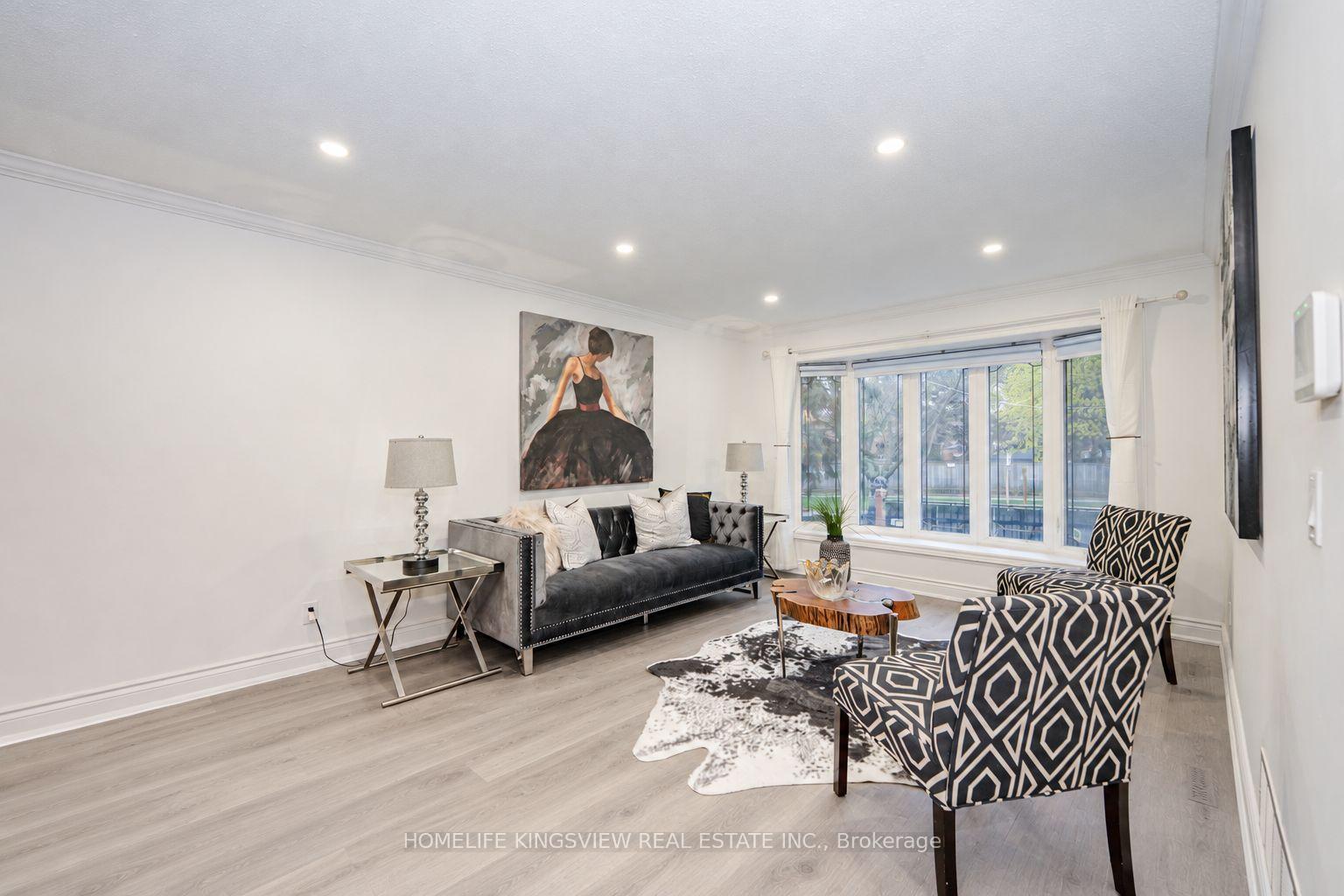 Photo 15 of 2147 Fifth Line W, Mississauga, Sheridan — HOMEH