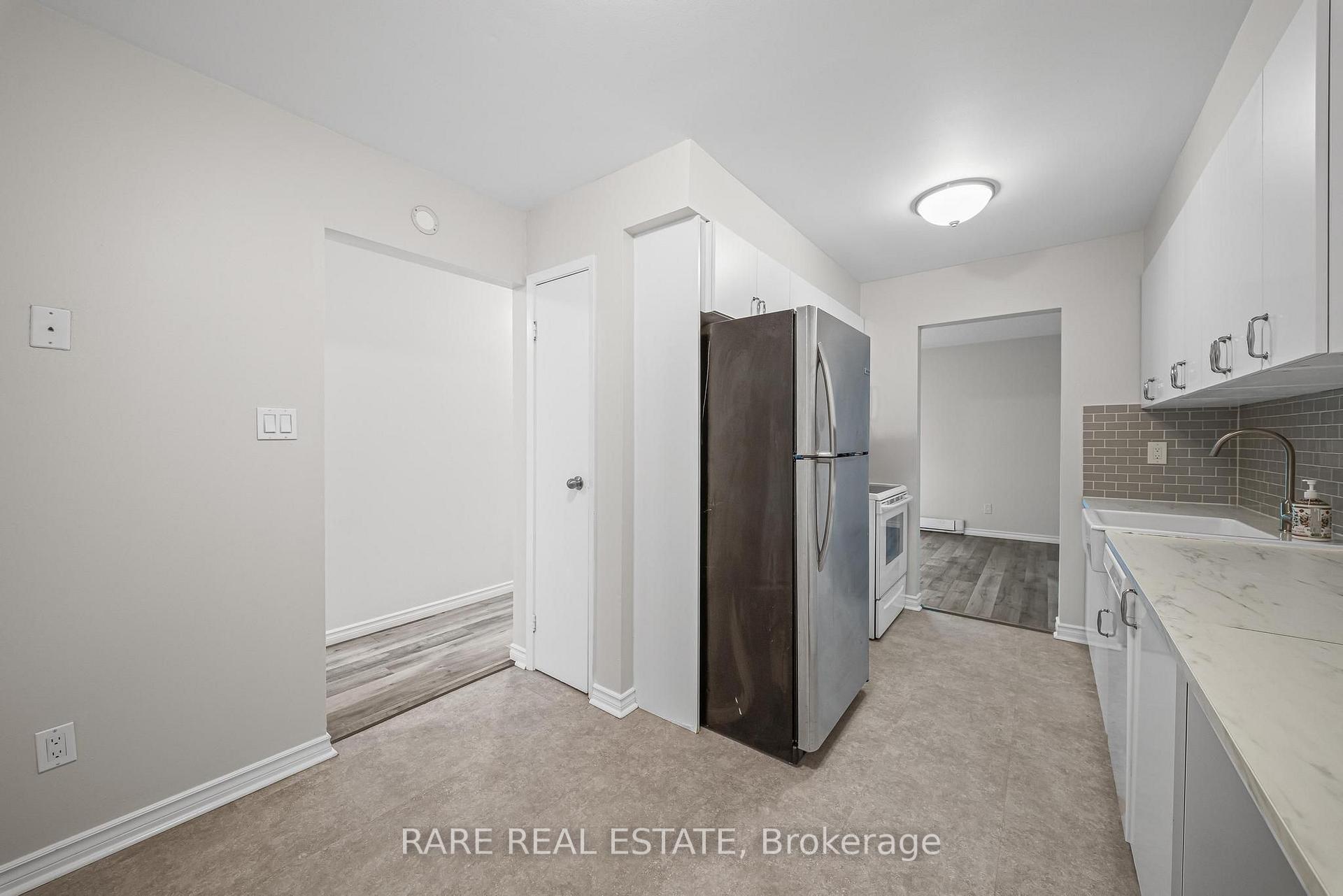 Photo 10 of Unit 18, 221 Ormond Drive, Oshawa, Samac — HOMEH