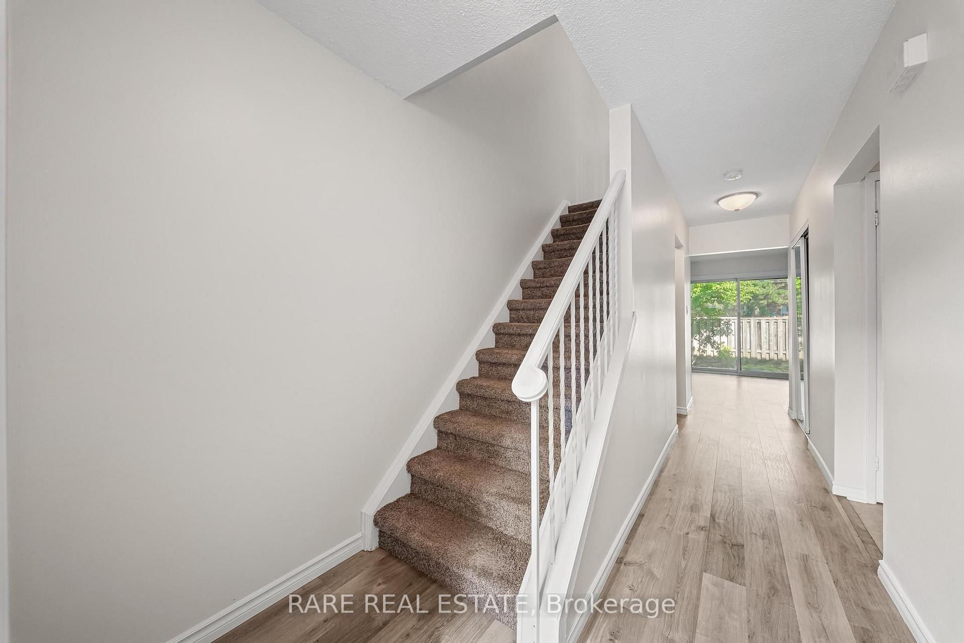 Photo 13 of Unit 18, 221 Ormond Drive, Oshawa, Samac — HOMEH