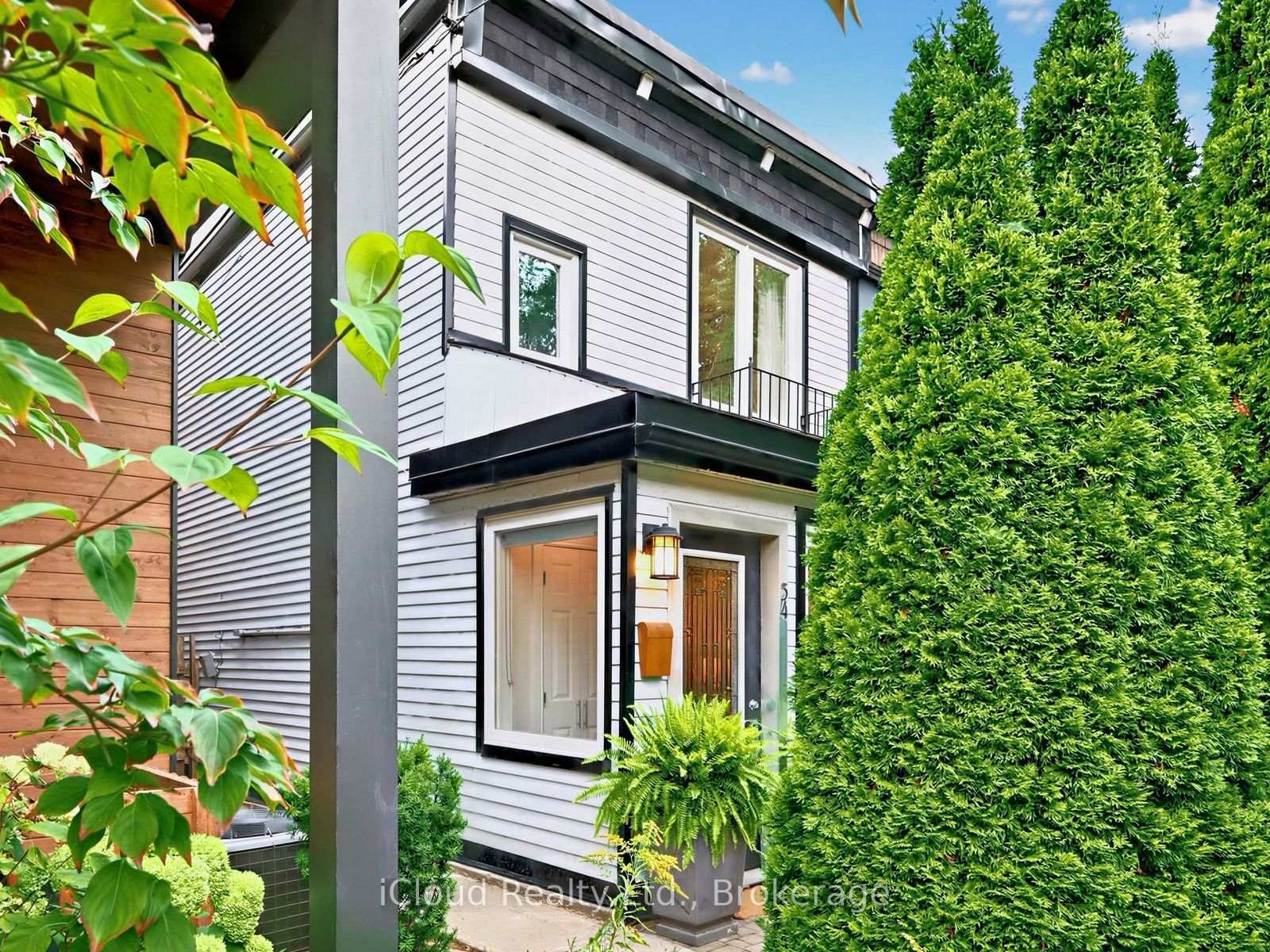 Photo 3 of 54 Arundel Avenue, Toronto, Playter Estates-Danforth — HOMEH
