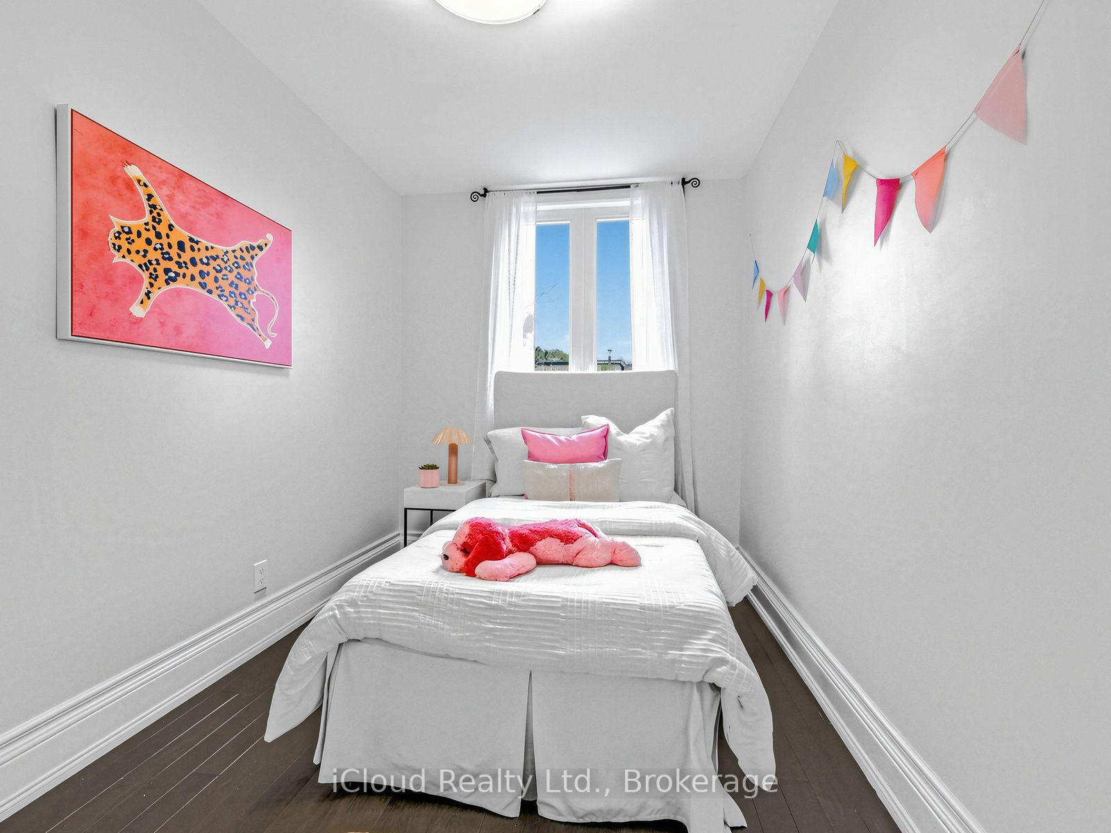 Photo 32 of 54 Arundel Avenue, Toronto, Playter Estates-Danforth — HOMEH