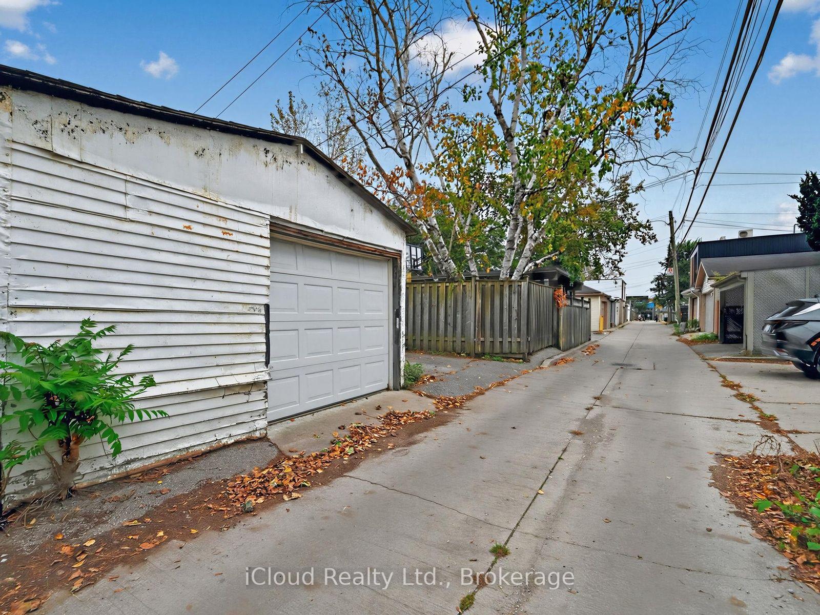 Photo 43 of 54 Arundel Avenue, Toronto, Playter Estates-Danforth — HOMEH
