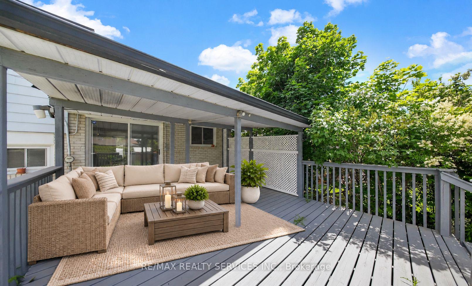 Photo 21 of 41 Brookland Drive, Brampton, Bram West — HOMEH