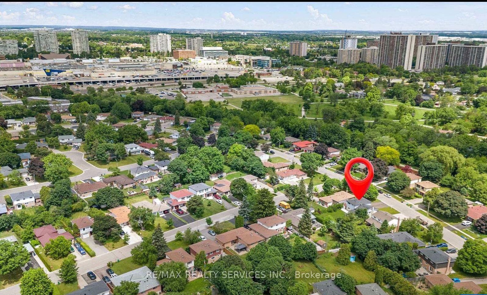Photo 27 of 41 Brookland Drive, Brampton, Bram West — HOMEH