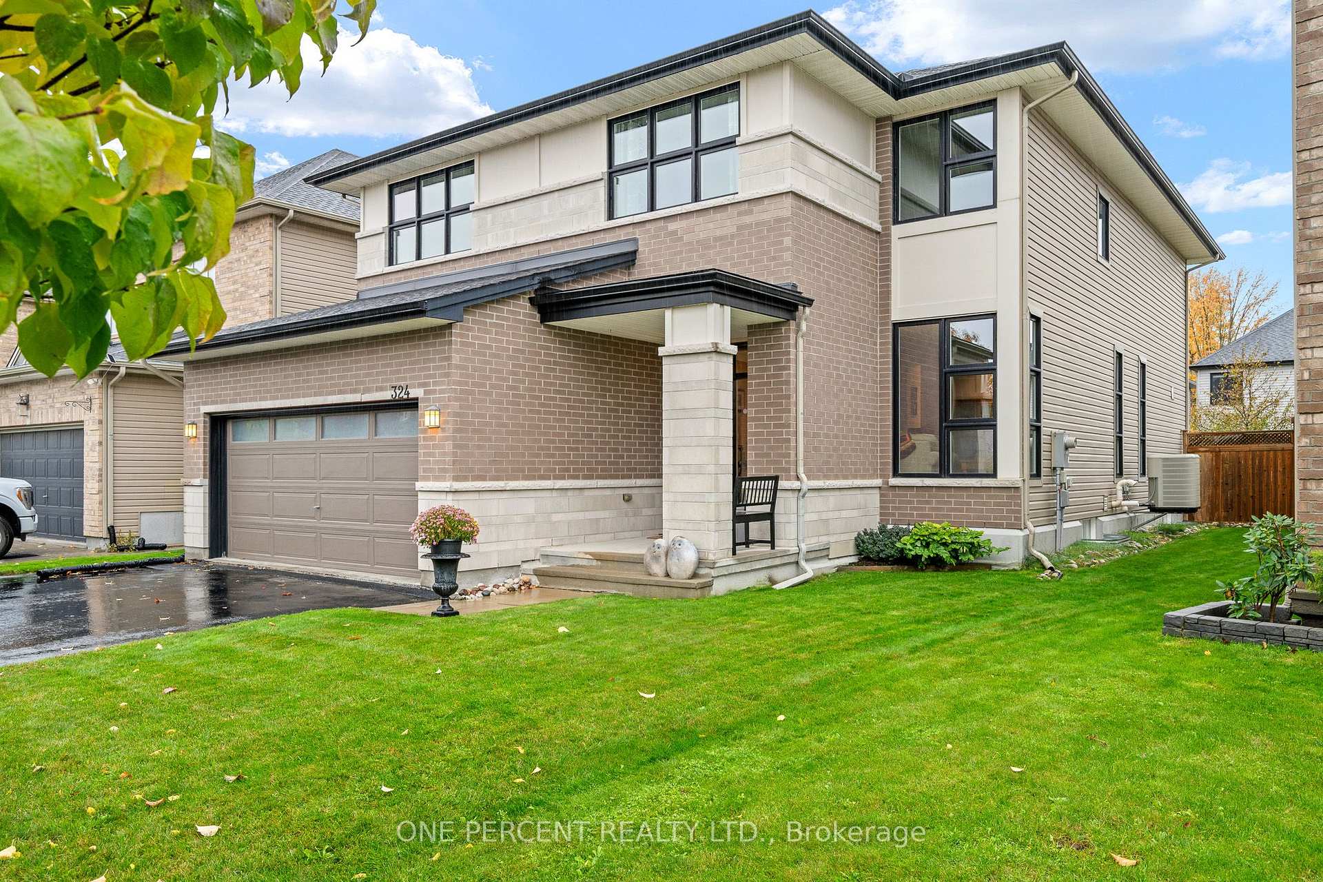 Photo 2 of 324 Rosina Way, Ottawa, Riverside South/Gloucester Glen — HOMEH