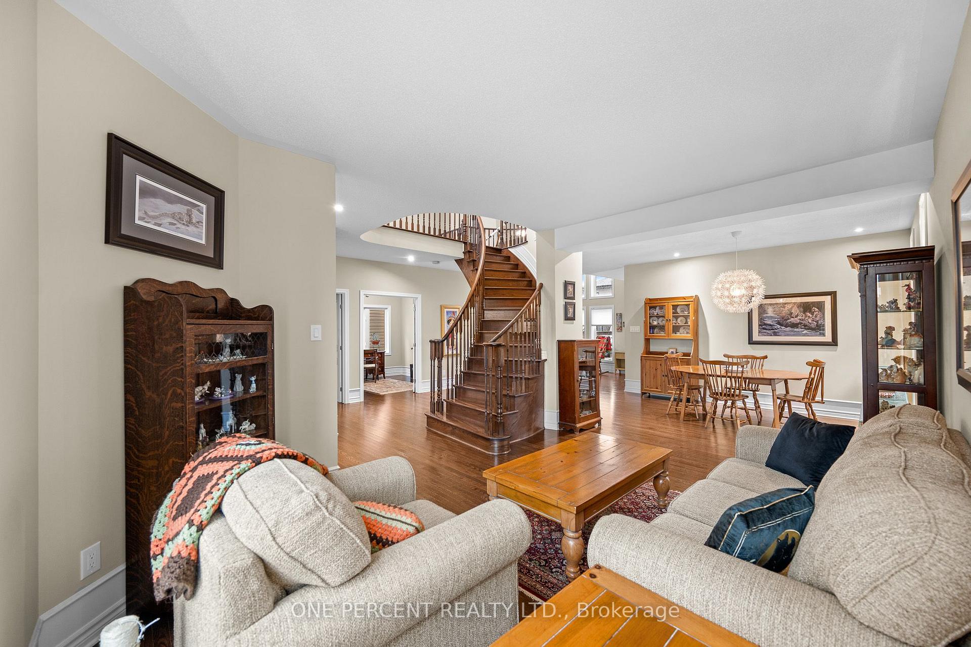 Photo 7 of 324 Rosina Way, Ottawa, Riverside South/Gloucester Glen — HOMEH