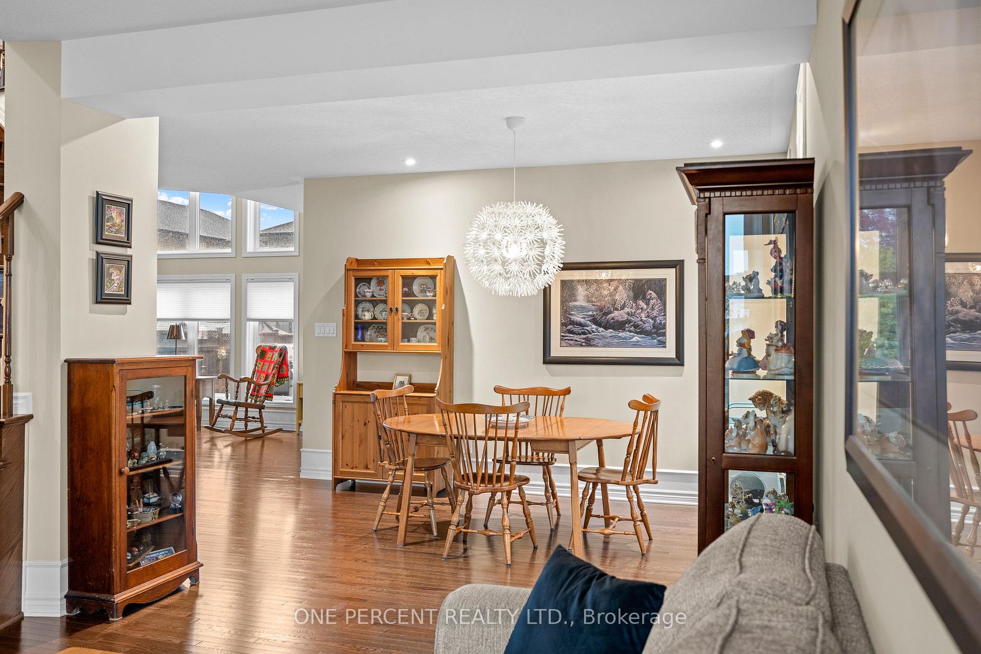 Photo 8 of 324 Rosina Way, Ottawa, Riverside South/Gloucester Glen — HOMEH