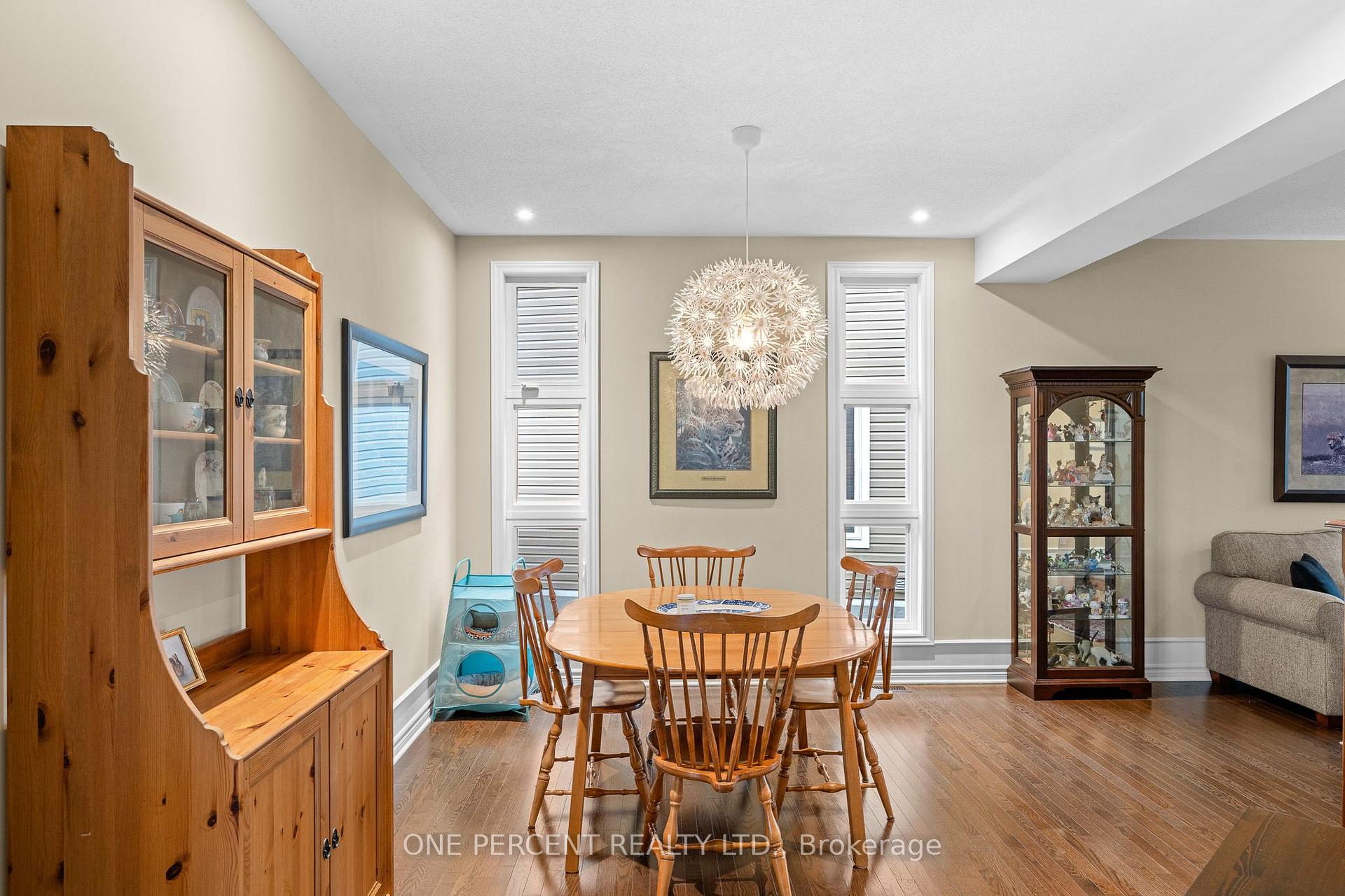Photo 9 of 324 Rosina Way, Ottawa, Riverside South/Gloucester Glen — HOMEH