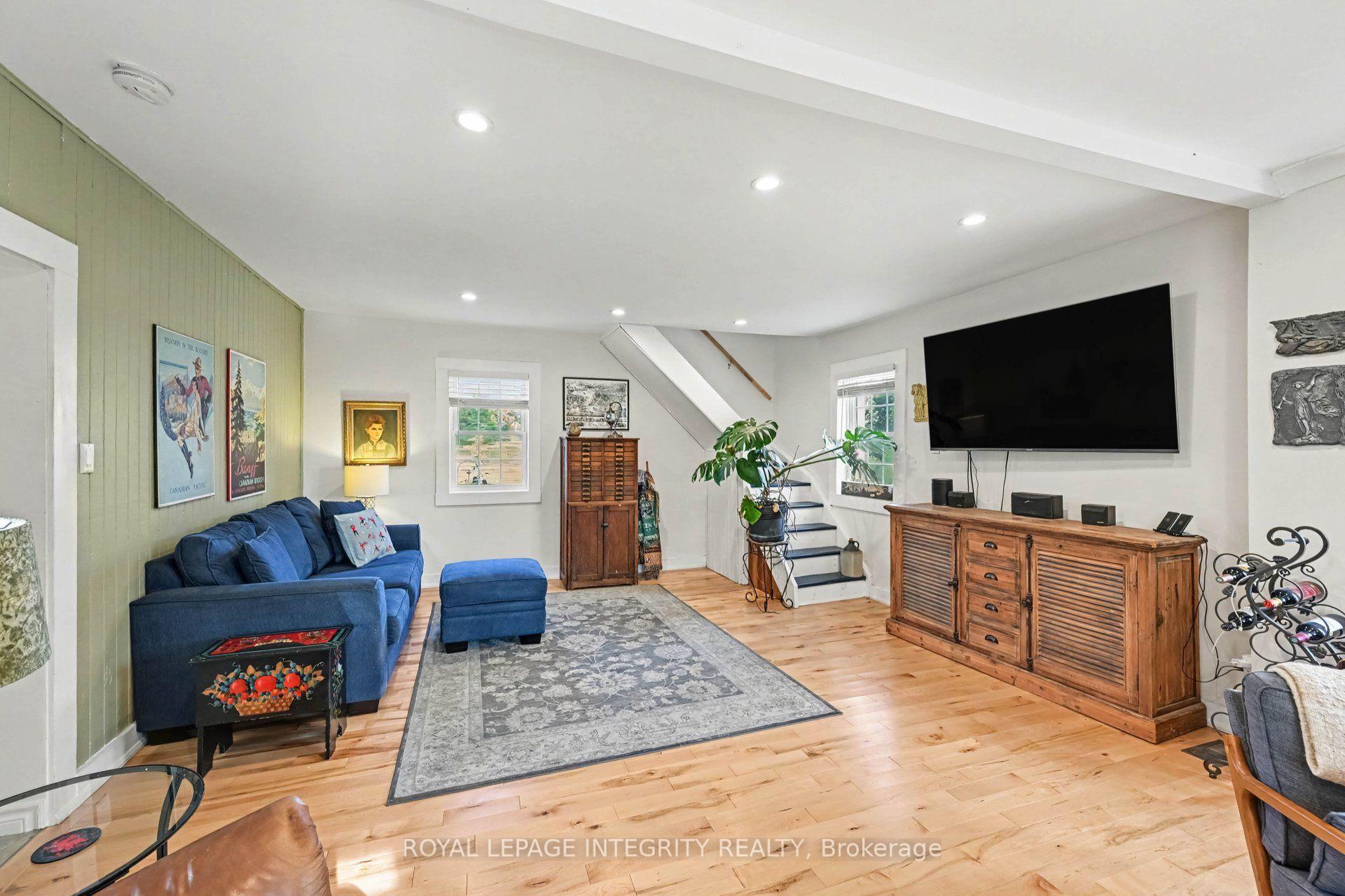 Photo 13 of 27 Cobus Road, Renfrew, Renfrew — HOMEH