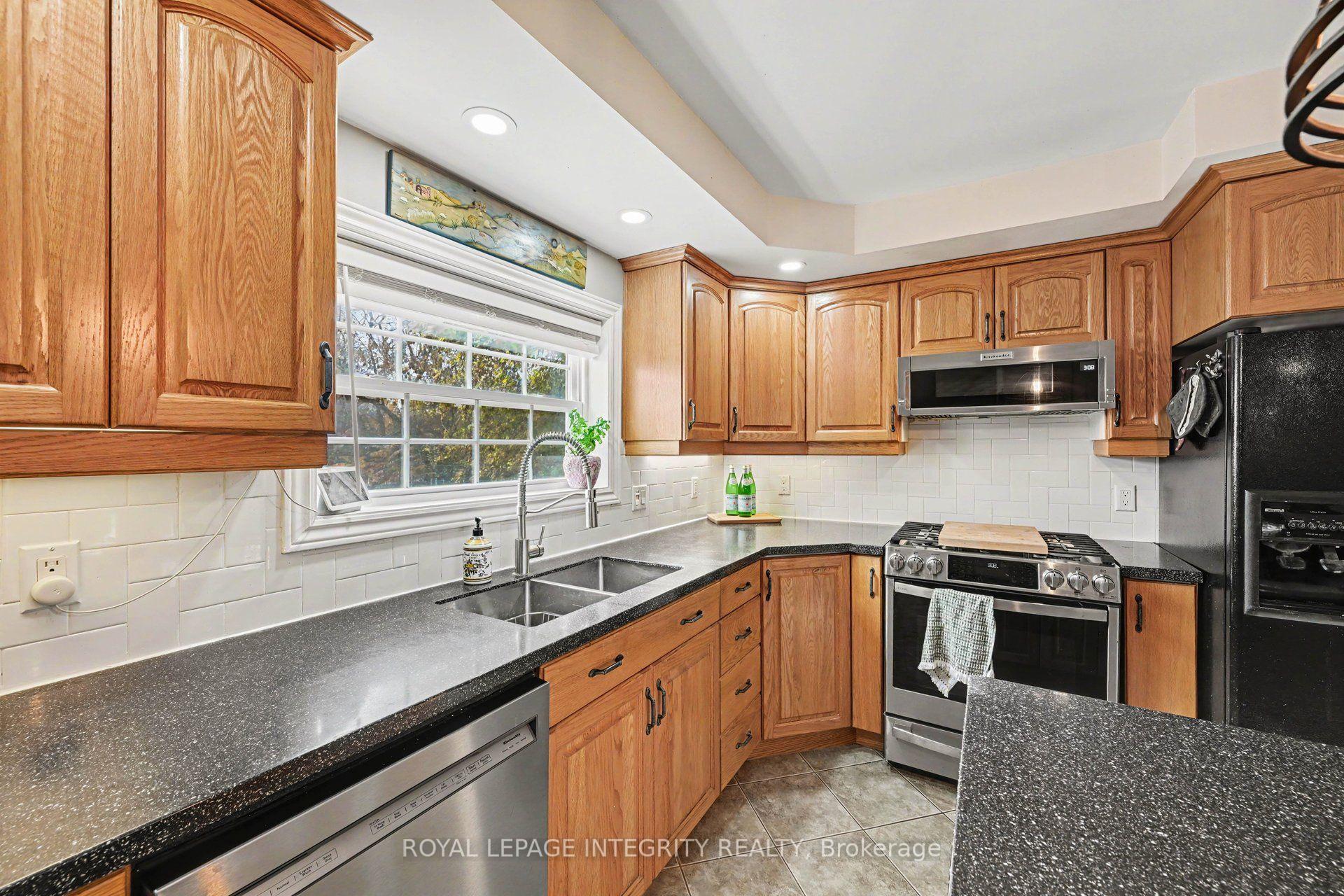 Photo 15 of 27 Cobus Road, Renfrew, Renfrew — HOMEH